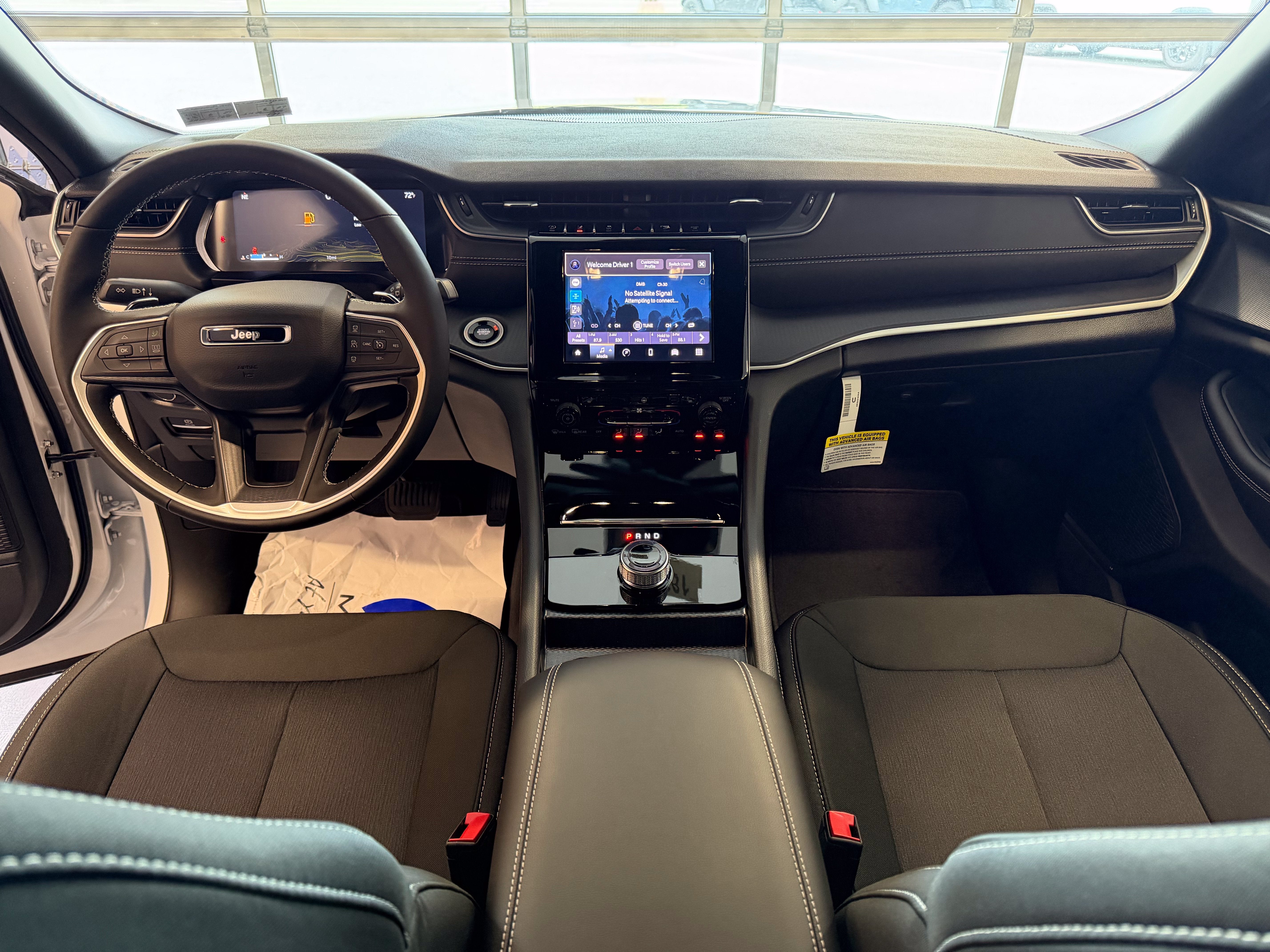 2026 Jeep Grand Cherokee GRAND CHEROKEE LAREDO X 4X4