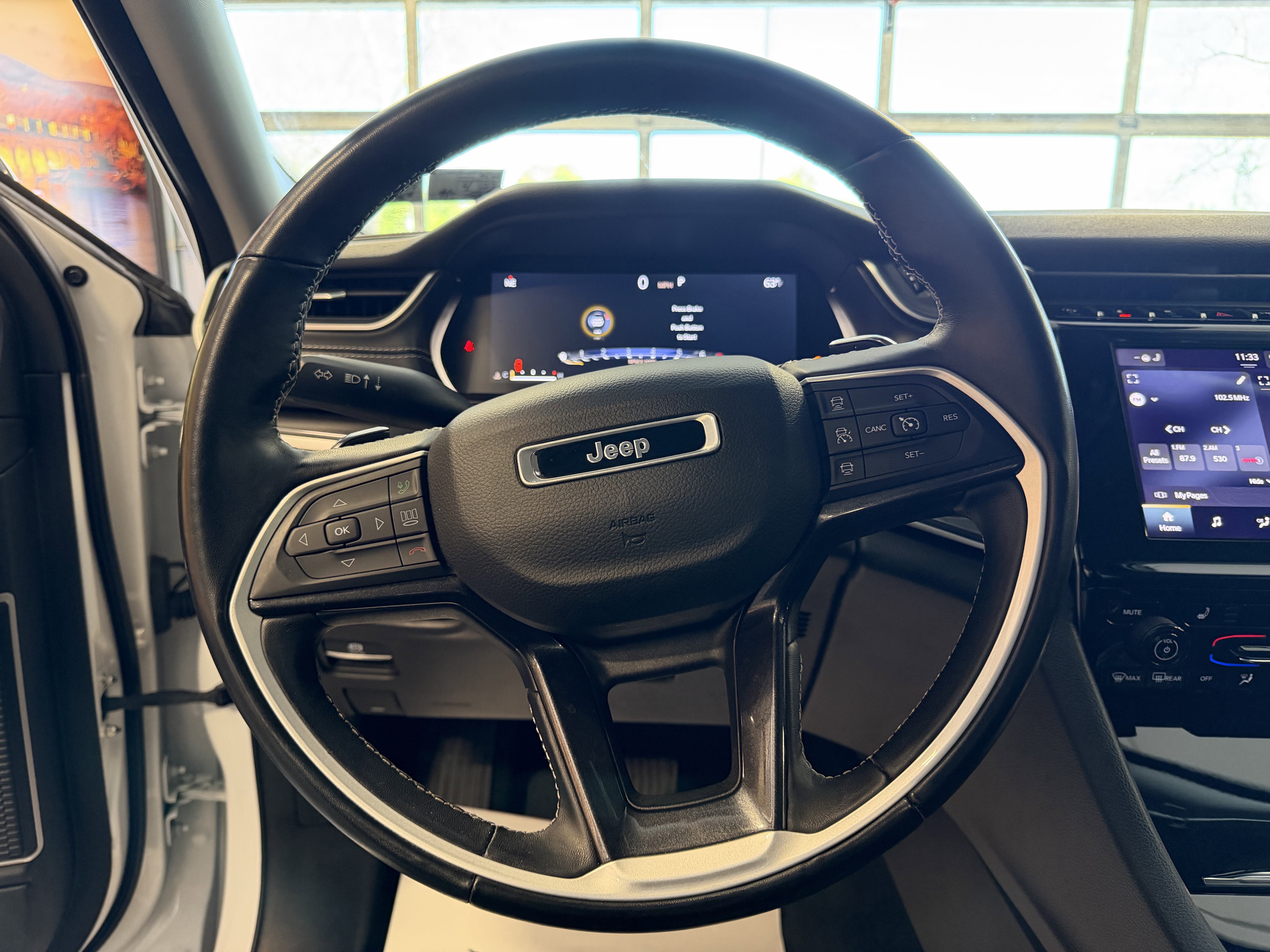 2022 Jeep Grand Cherokee Laredo 4x4
