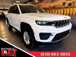 2022 Jeep Grand Cherokee Laredo 4x4