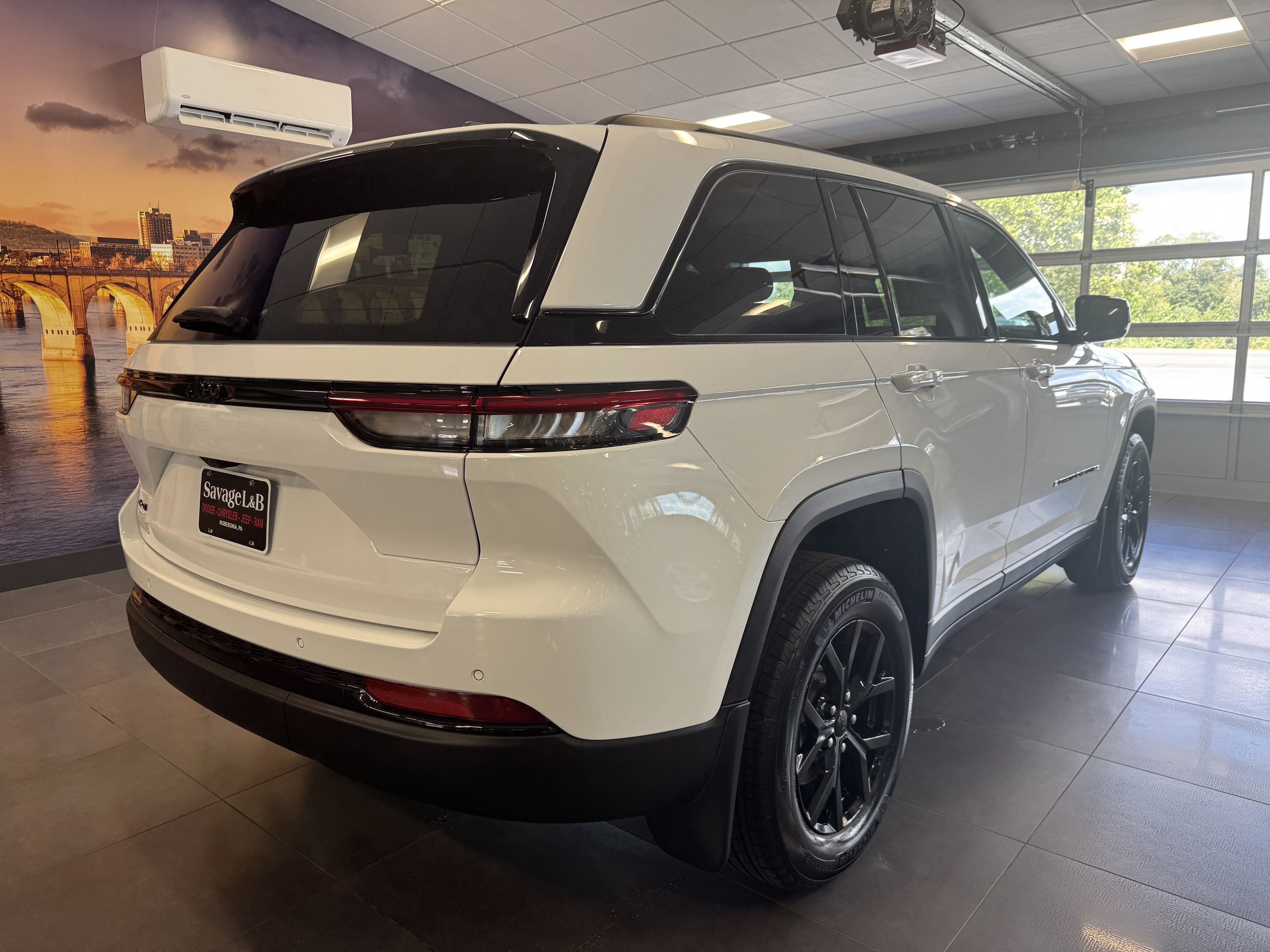2025 Jeep Grand Cherokee GRAND CHEROKEE ALTITUDE X 4X4
