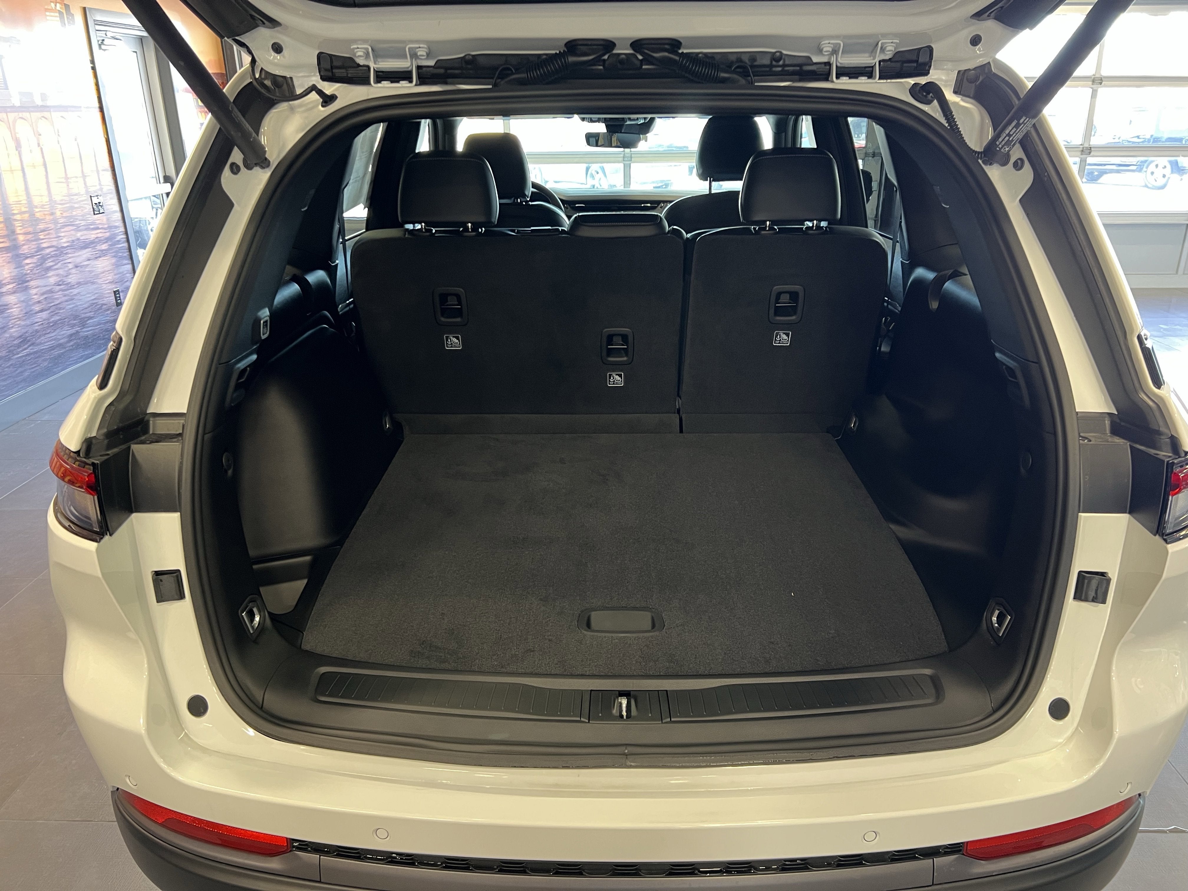 2026 Jeep Grand Cherokee GRAND CHEROKEE ALTITUDE 4X4