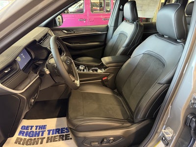 2027 Jeep Grand Cherokee GRAND CHEROKEE LAREDO ALTITUDE 4X4