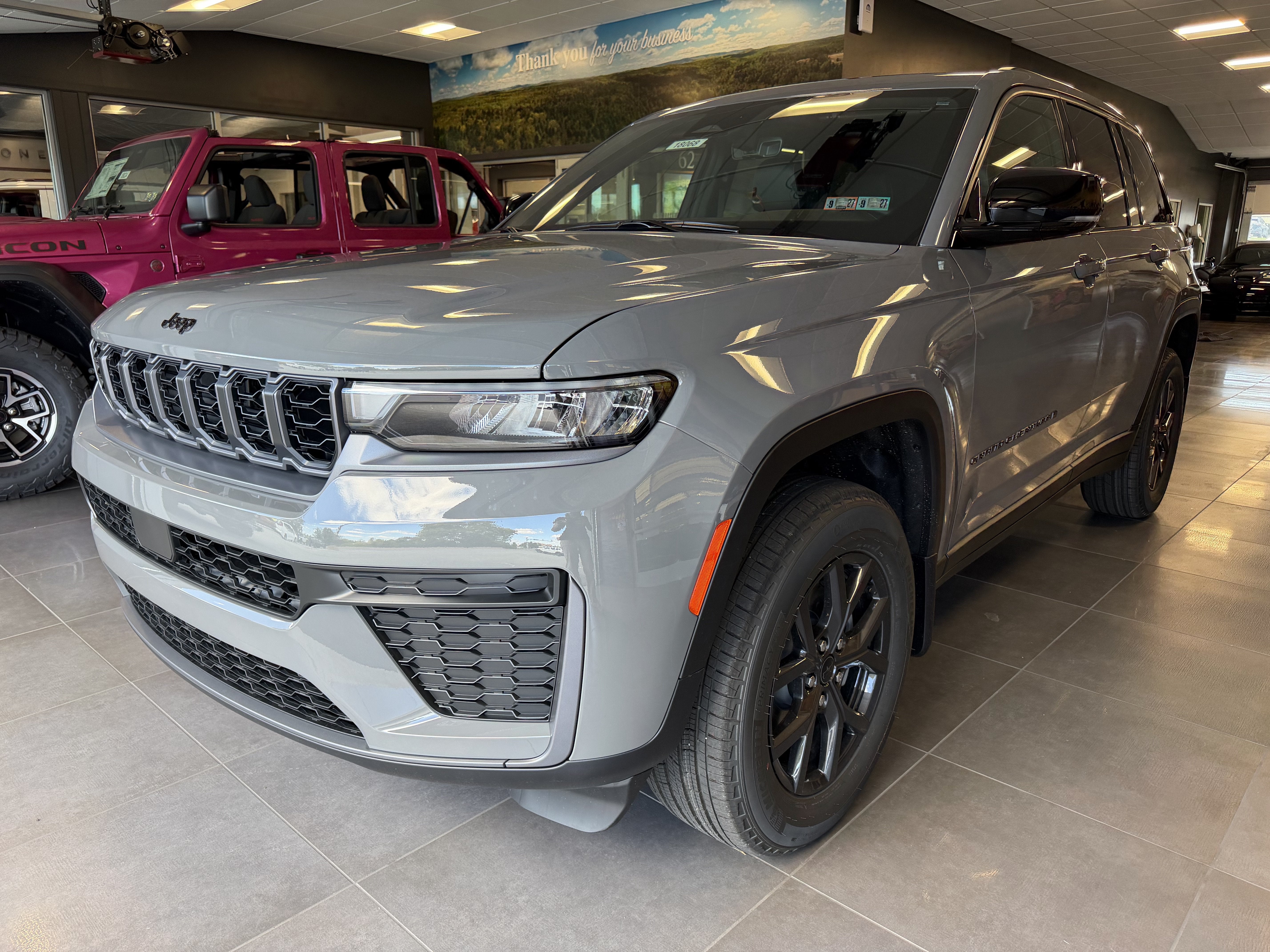 2027 Jeep Grand Cherokee GRAND CHEROKEE LAREDO ALTITUDE 4X4