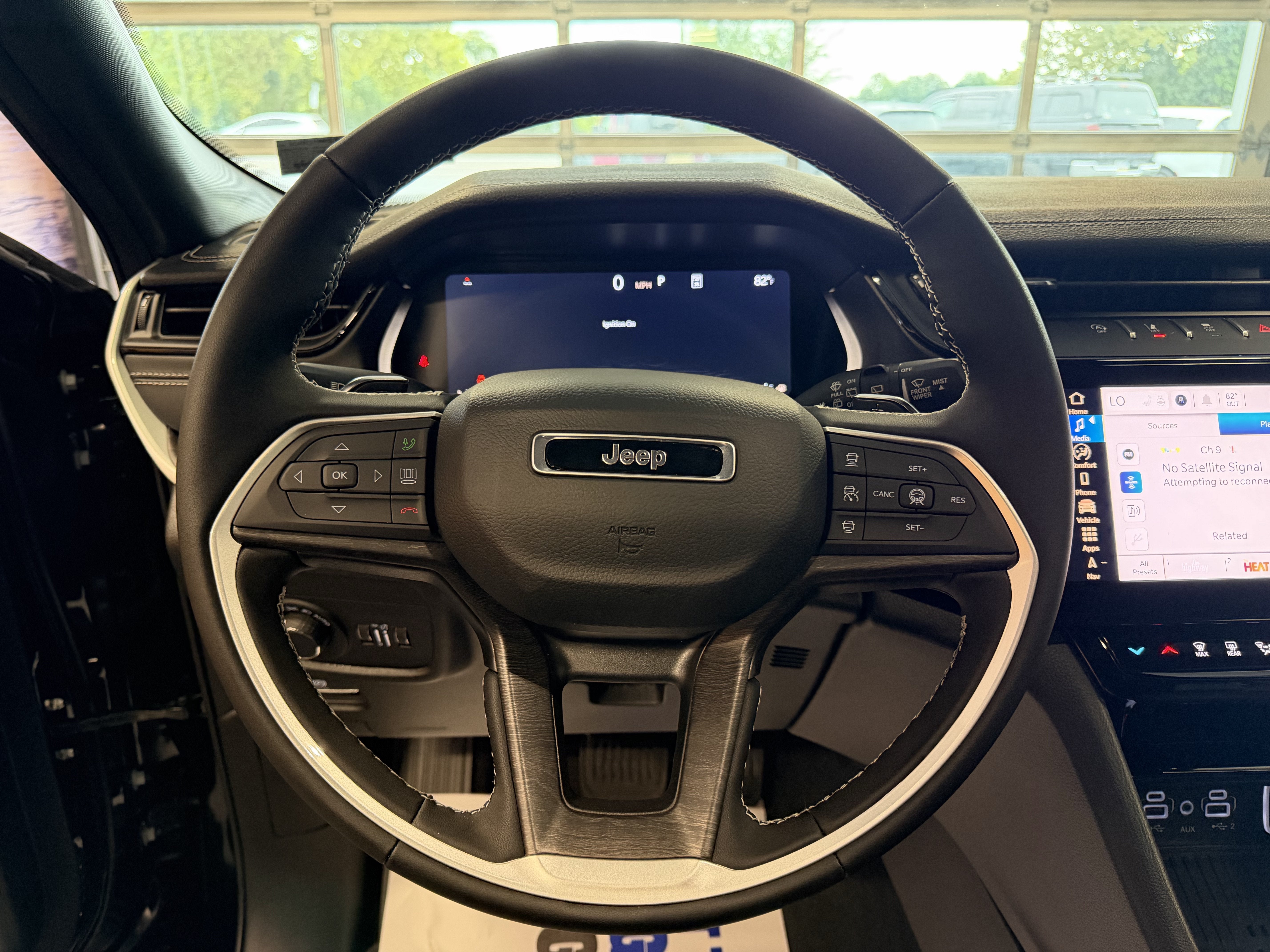 2026 Jeep Grand Cherokee GRAND CHEROKEE LAREDO ALTITUDE 4X4