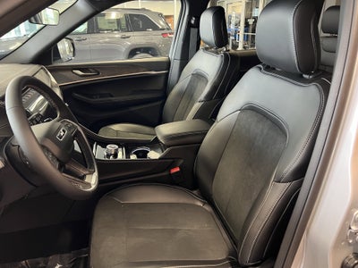 2026 Jeep Grand Cherokee GRAND CHEROKEE ALTITUDE 4X4