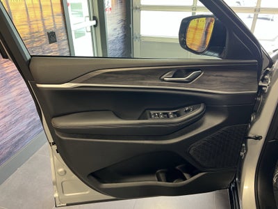 2026 Jeep Grand Cherokee GRAND CHEROKEE ALTITUDE 4X4