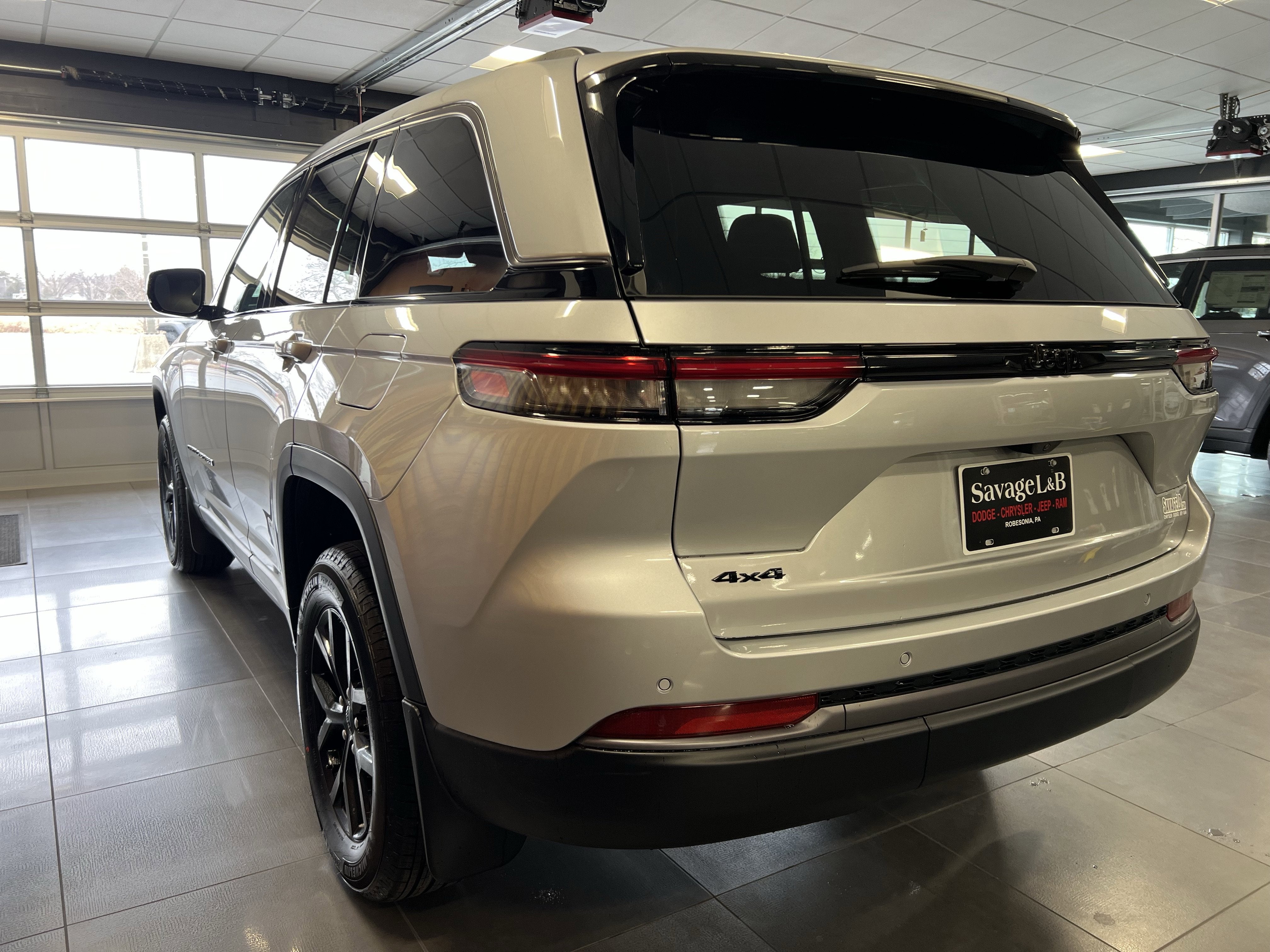 2026 Jeep Grand Cherokee GRAND CHEROKEE ALTITUDE 4X4