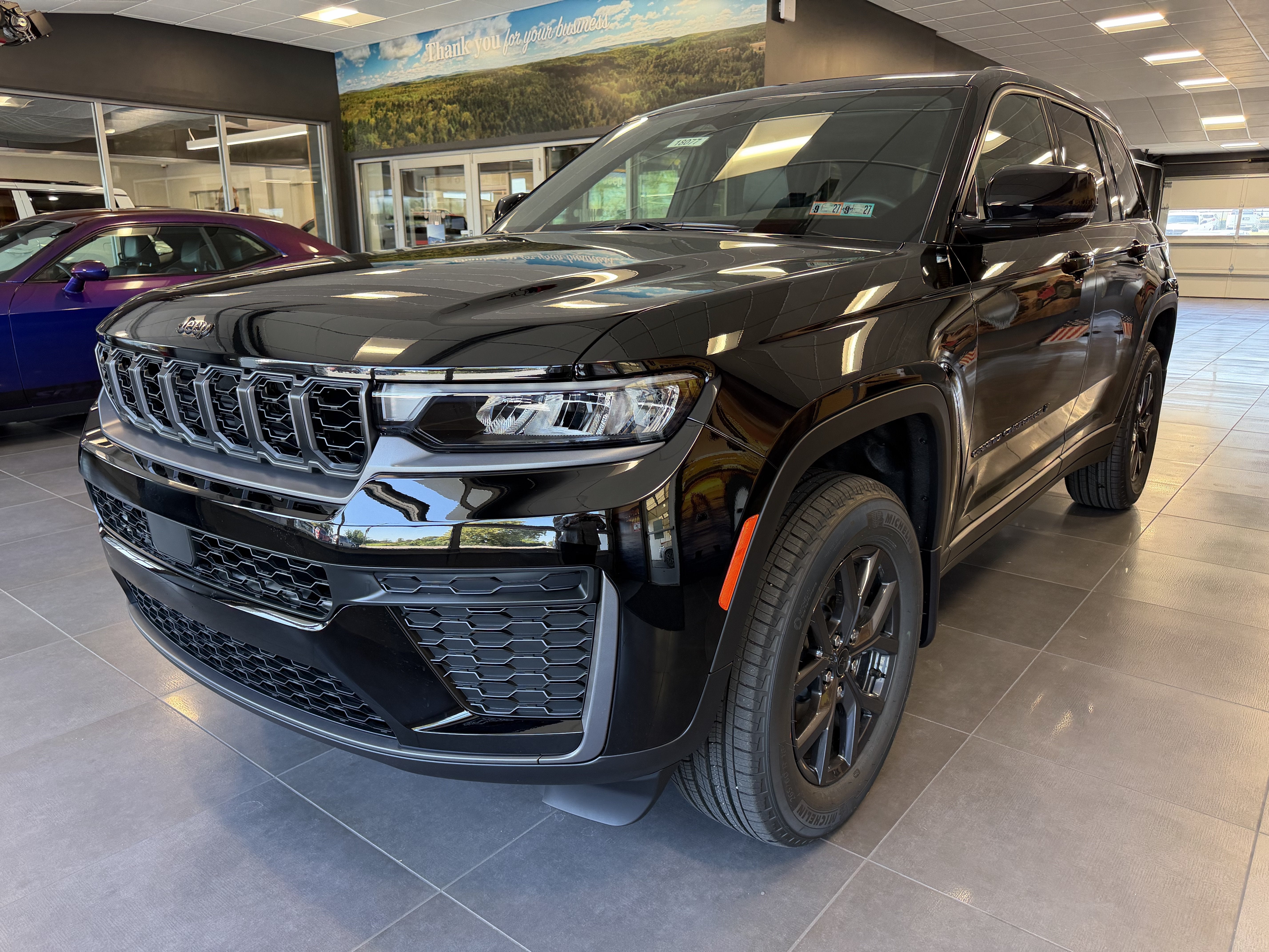 2027 Jeep Grand Cherokee Laredo Altitude