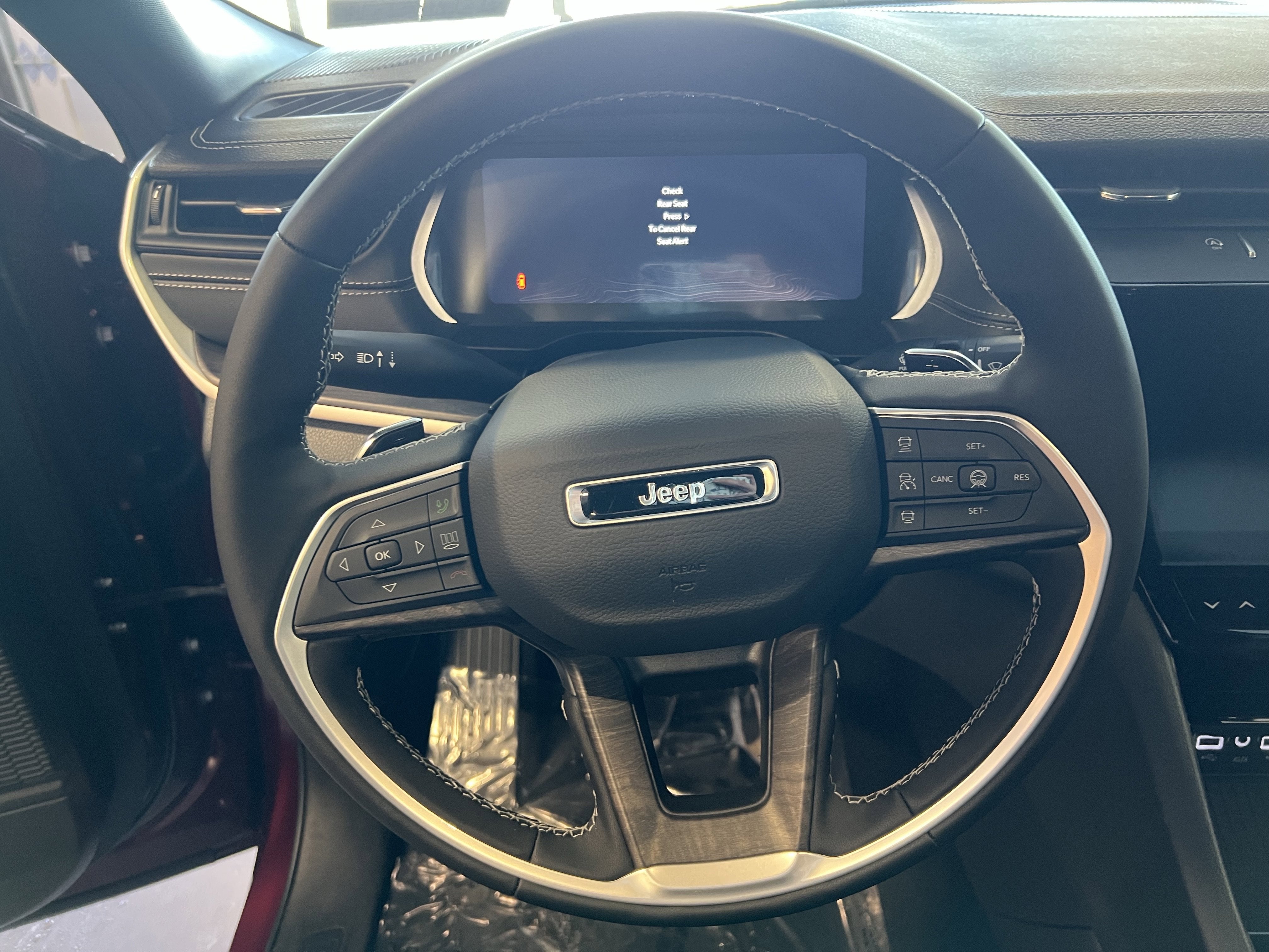 2026 Jeep Grand Cherokee GRAND CHEROKEE ALTITUDE 4X4