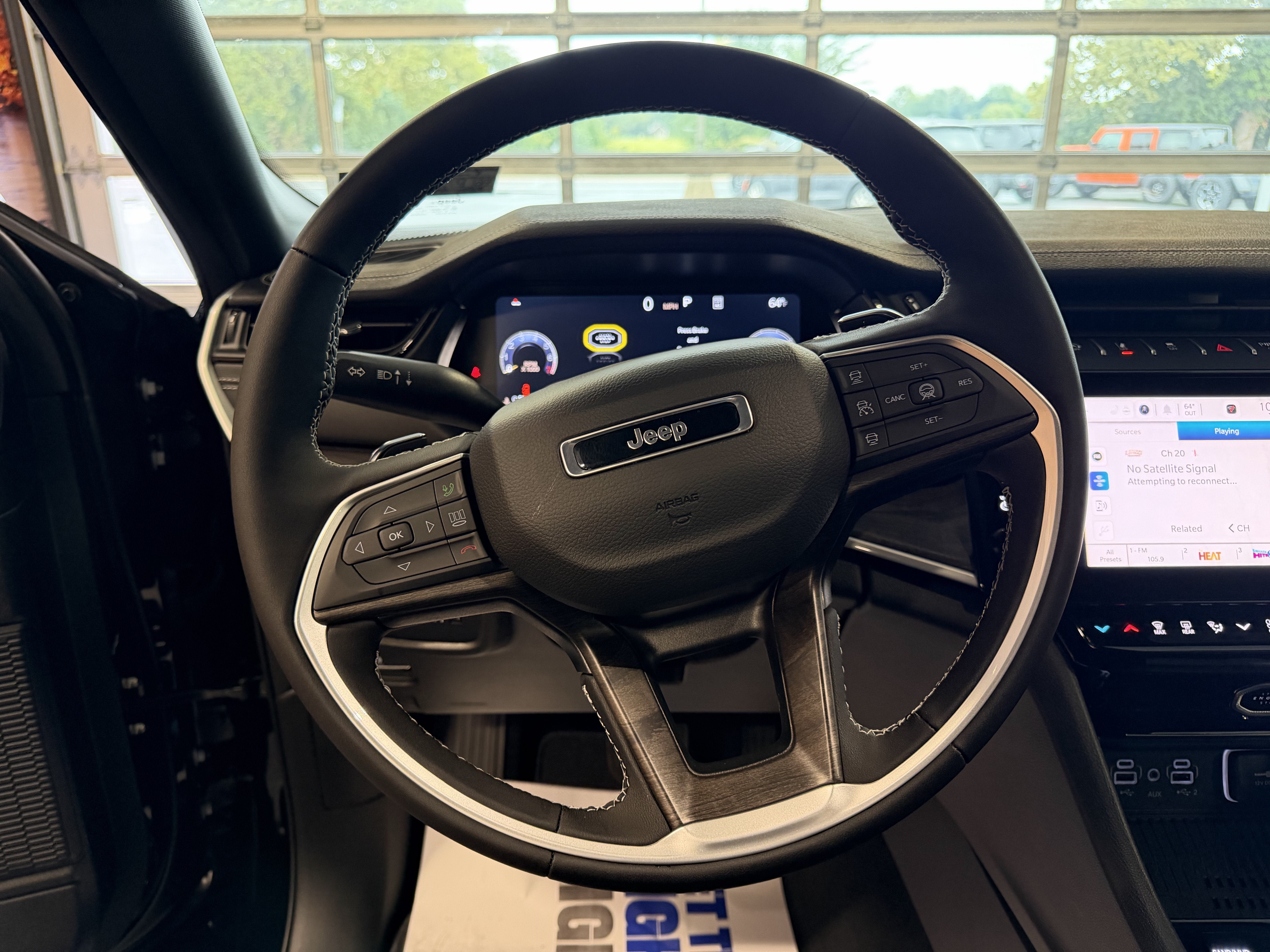 2027 Jeep Grand Cherokee Laredo Altitude