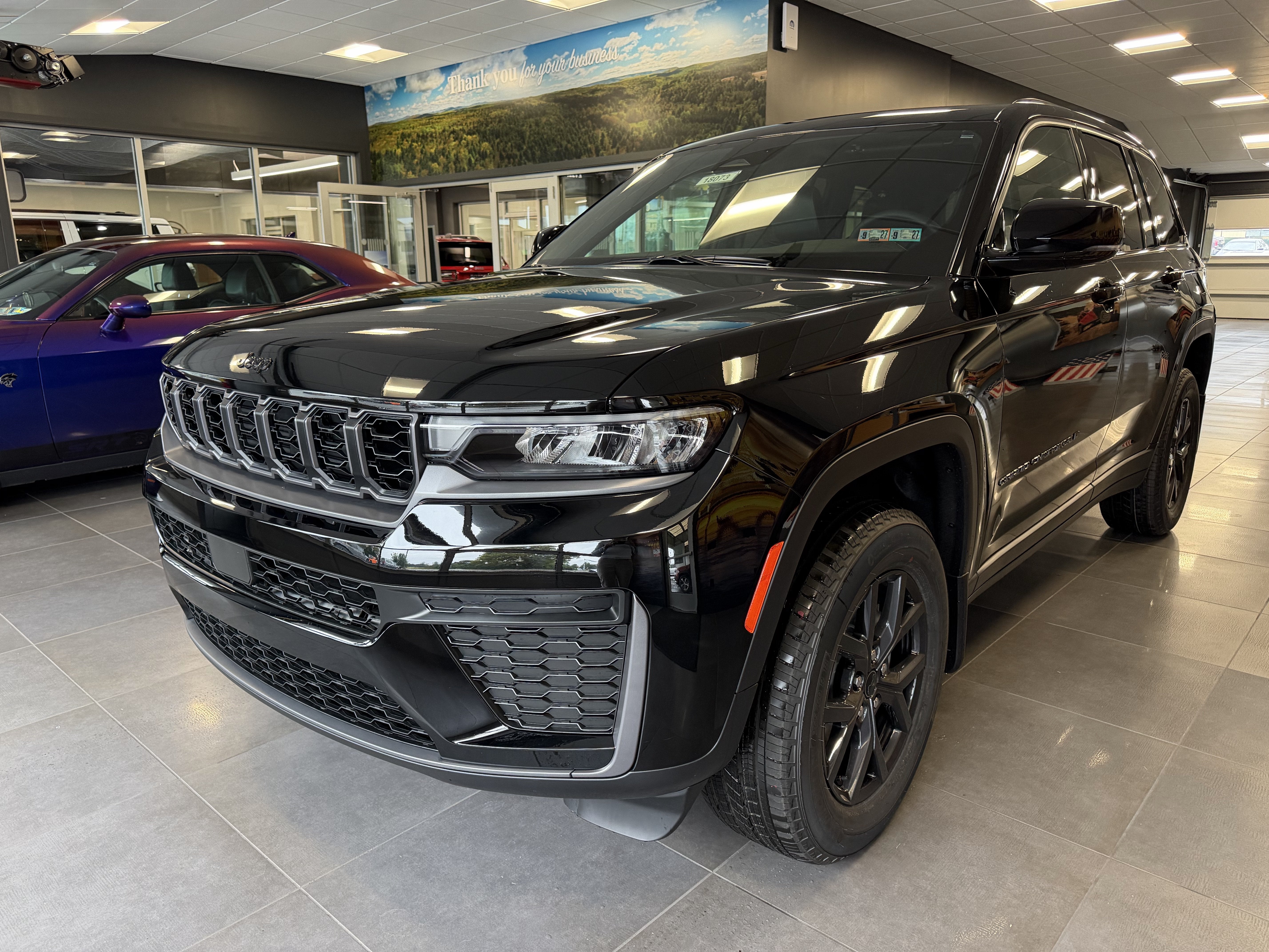 2027 Jeep Grand Cherokee Laredo Altitude