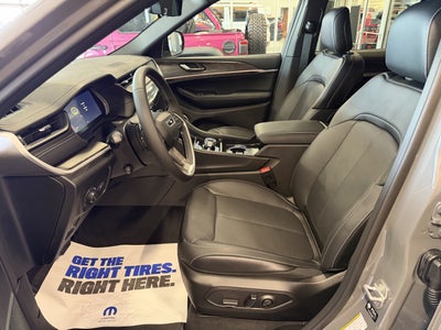 2027 Jeep Grand Cherokee Limited Reserve