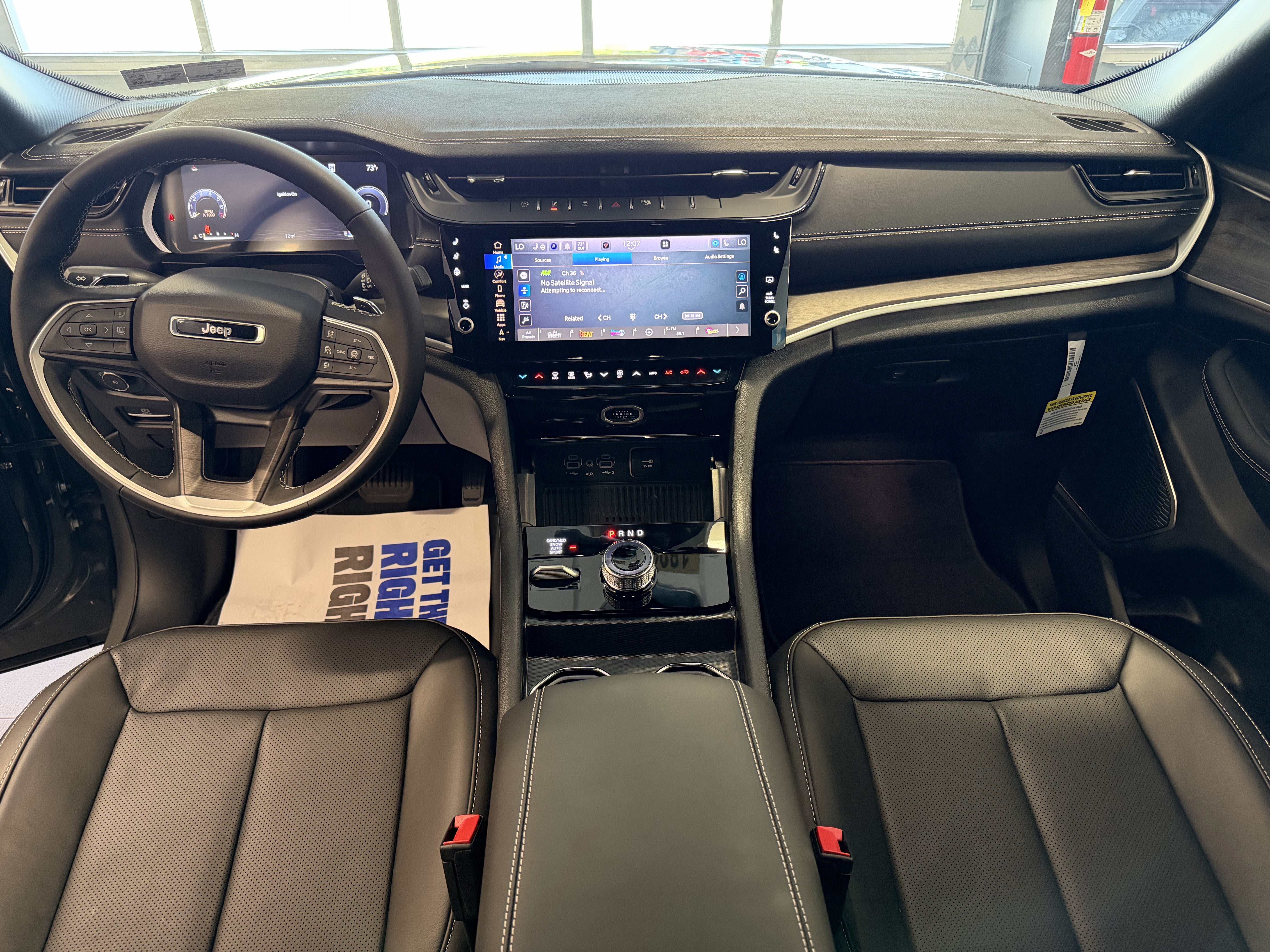 2027 Jeep Grand Cherokee Limited Reserve