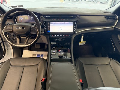 2027 Jeep Grand Cherokee GRAND CHEROKEE LIMITED RESERVE 4X4
