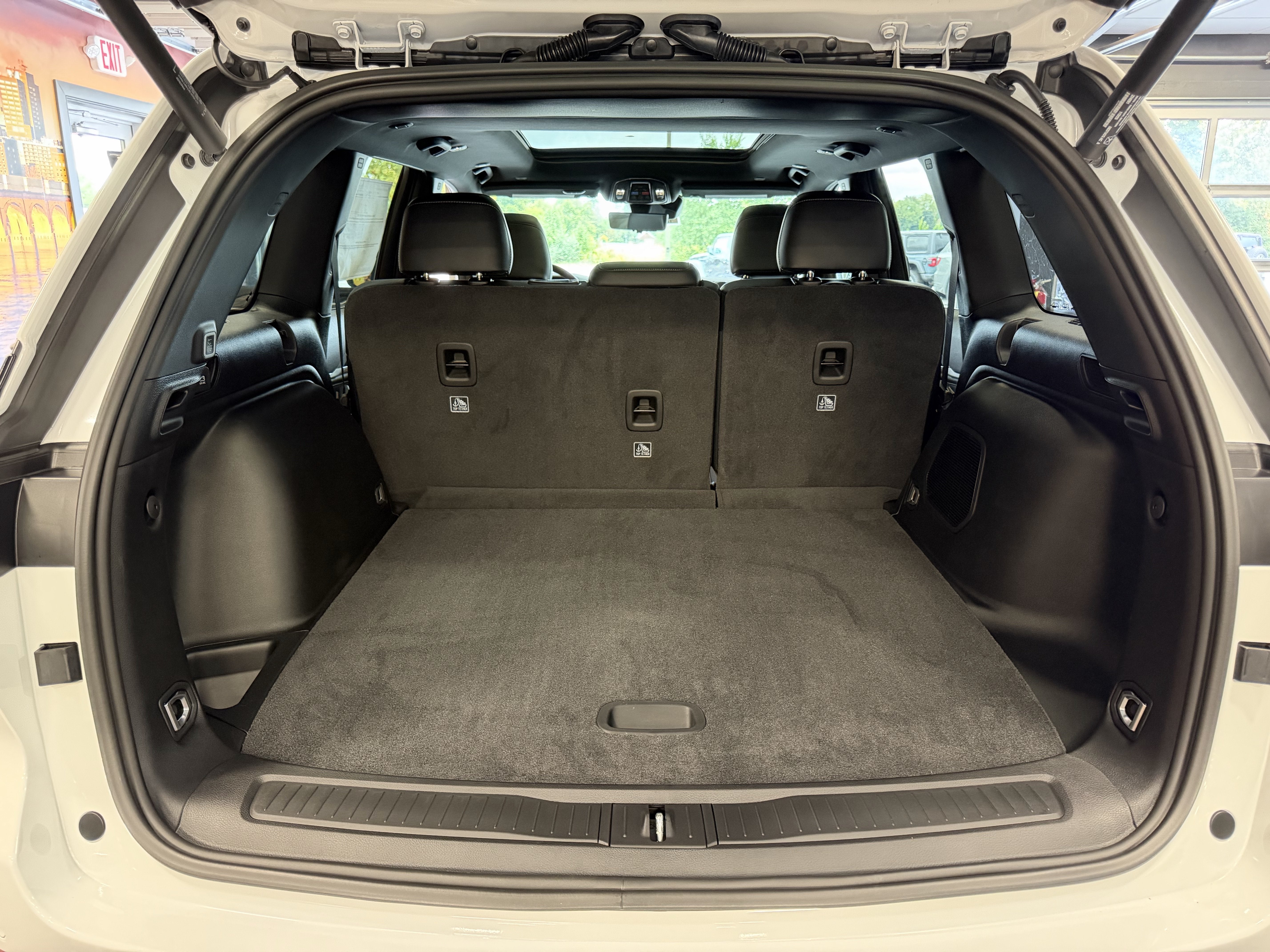 2027 Jeep Grand Cherokee GRAND CHEROKEE LIMITED RESERVE 4X4