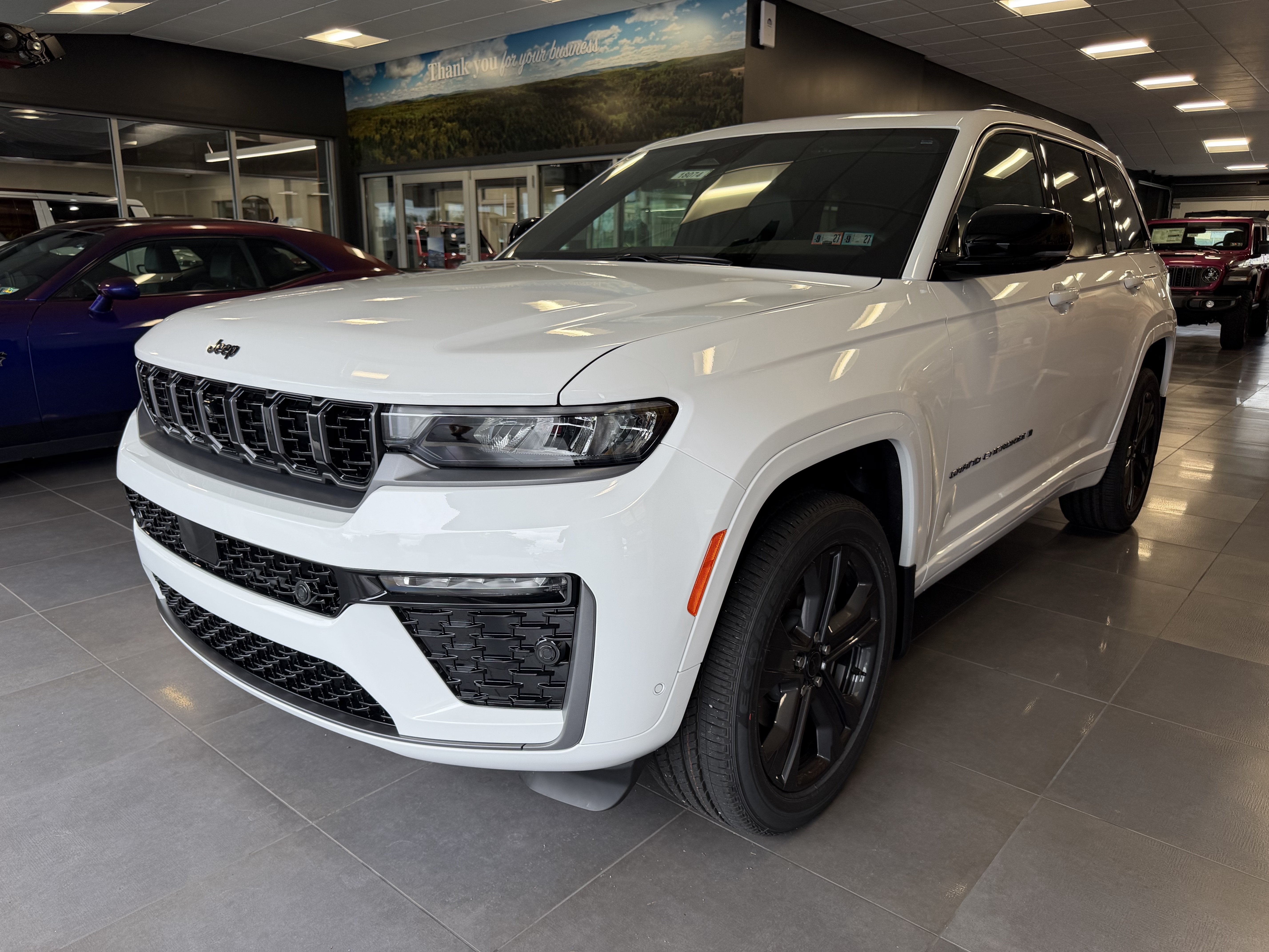 2027 Jeep Grand Cherokee GRAND CHEROKEE LIMITED RESERVE 4X4