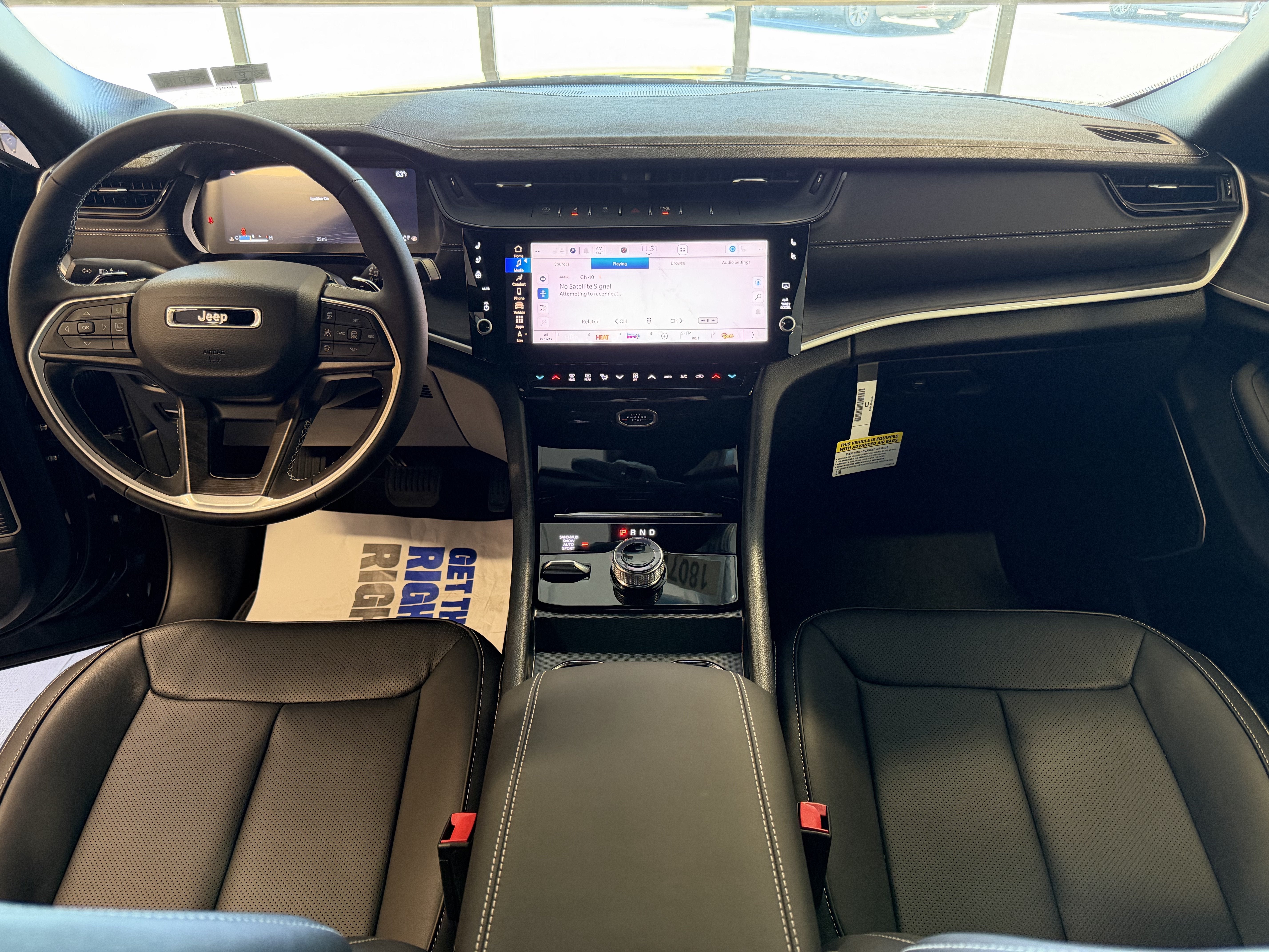 2027 Jeep Grand Cherokee GRAND CHEROKEE LIMITED RESERVE 4X4