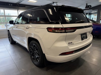 2027 Jeep Grand Cherokee GRAND CHEROKEE SUMMIT 4X4