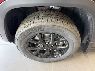 2026 Jeep Grand Cherokee GRAND CHEROKEE L LAREDO ALTITUDE 4X4