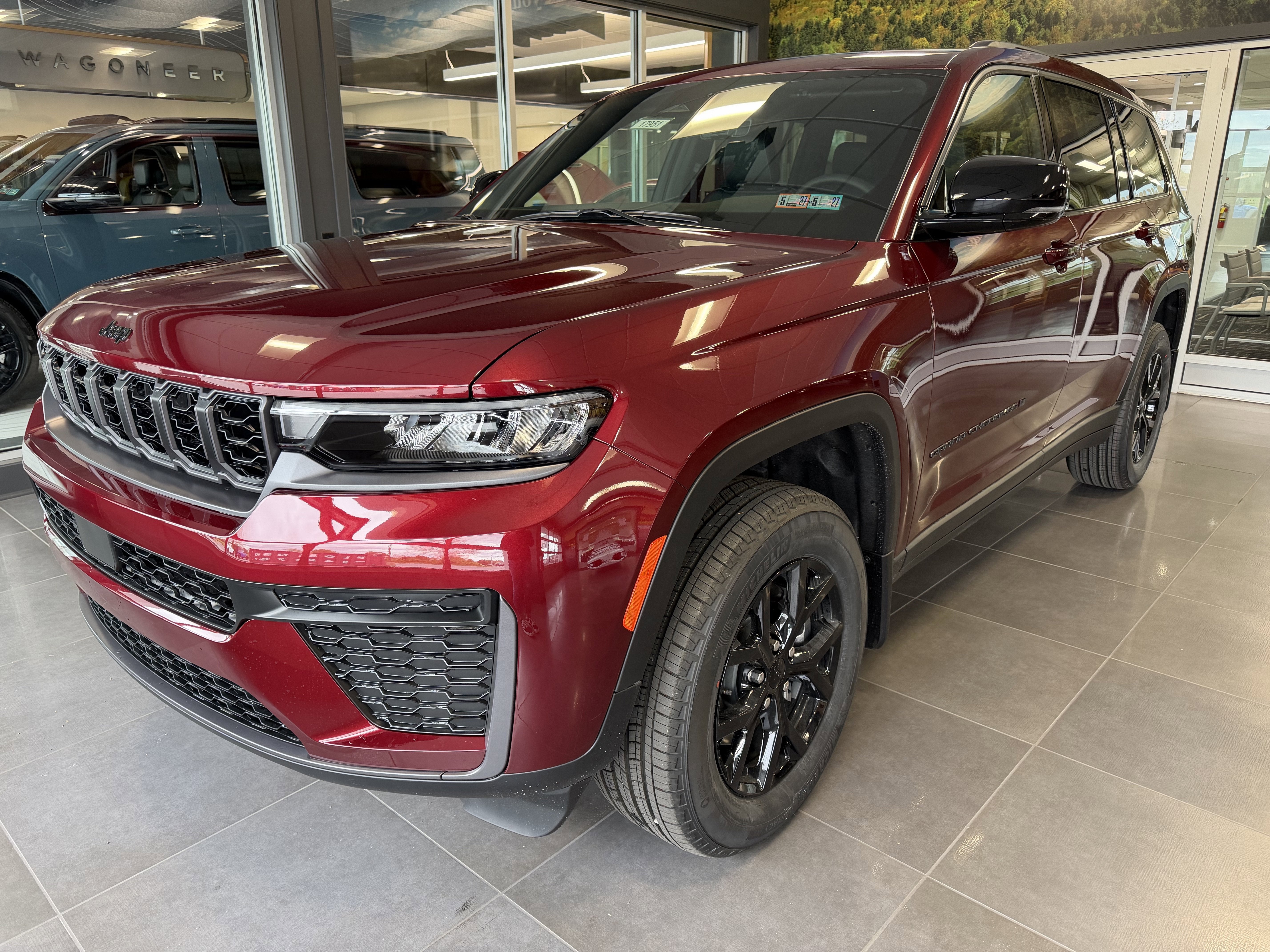 2026 Jeep Grand Cherokee GRAND CHEROKEE L LAREDO ALTITUDE 4X4