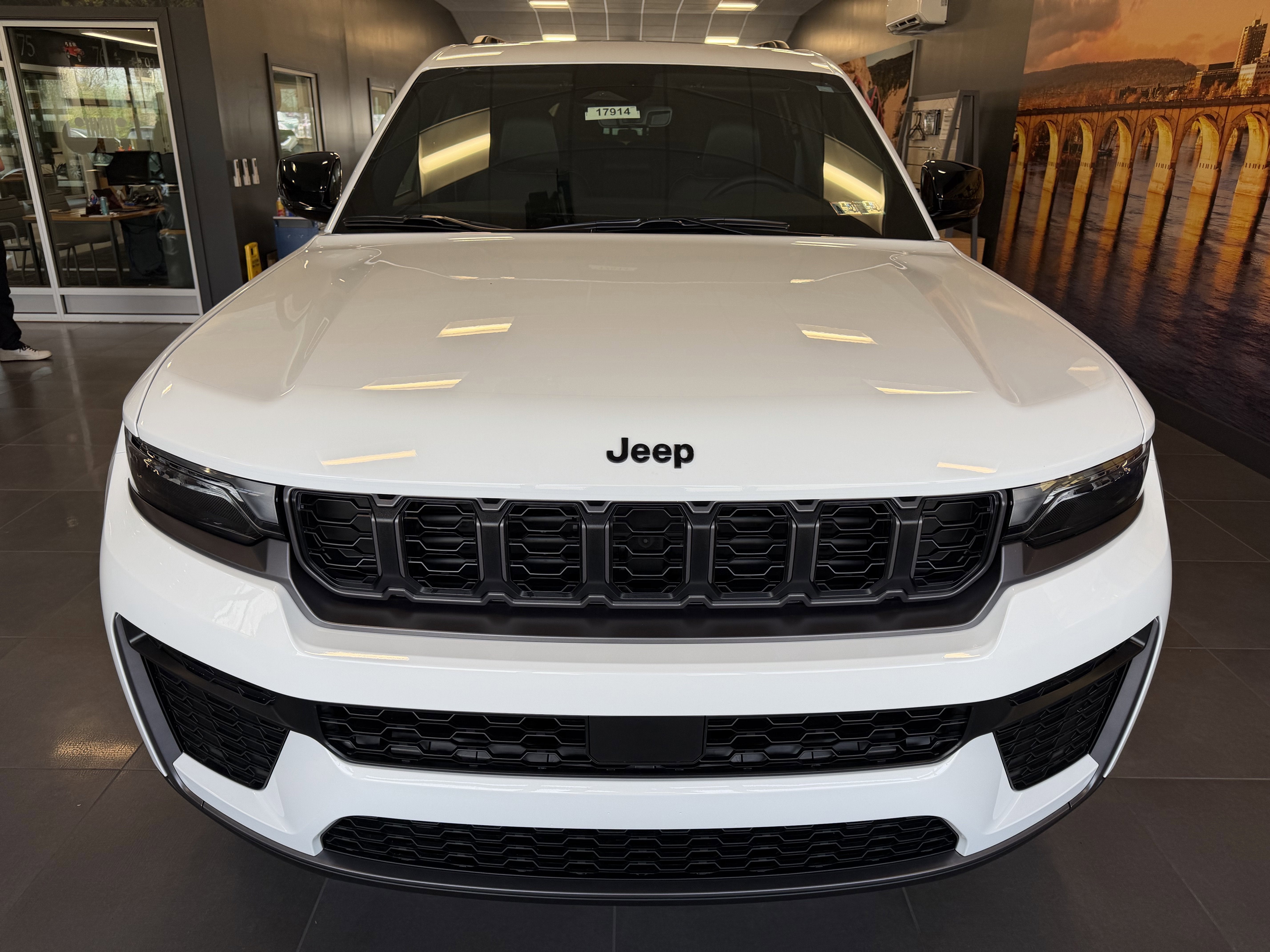 2026 Jeep Grand Cherokee GRAND CHEROKEE L LAREDO ALTITUDE 4X4