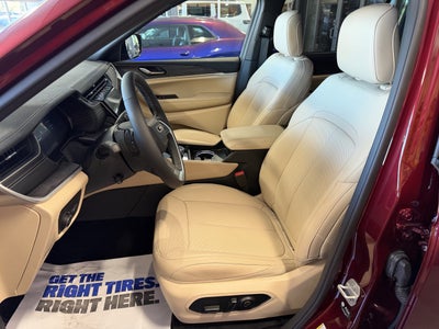 2025 Jeep Grand Cherokee L Limited 4x4