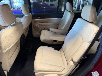 2025 Jeep Grand Cherokee L Limited 4x4
