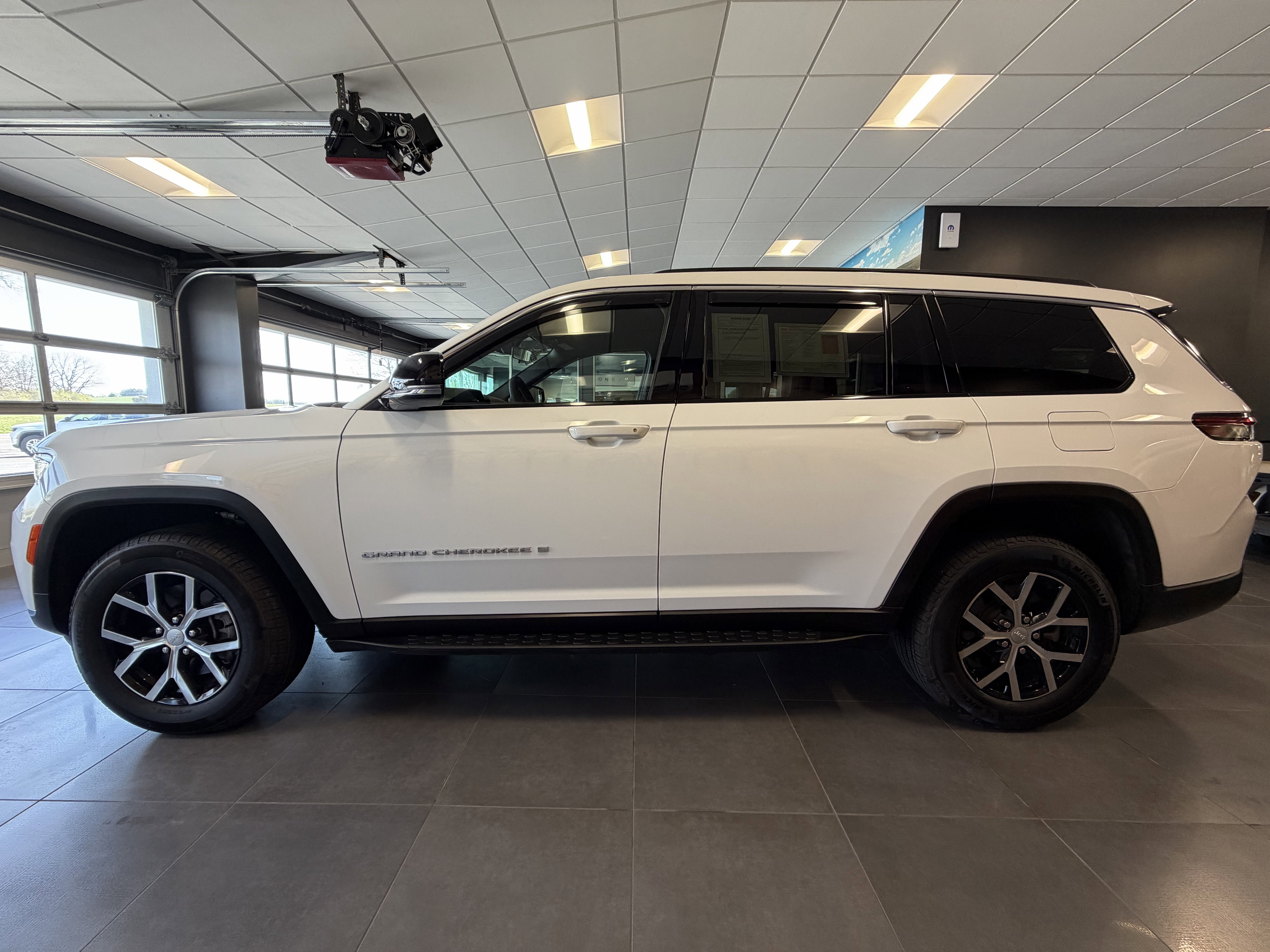 2025 Jeep Grand Cherokee L Limited 4x4