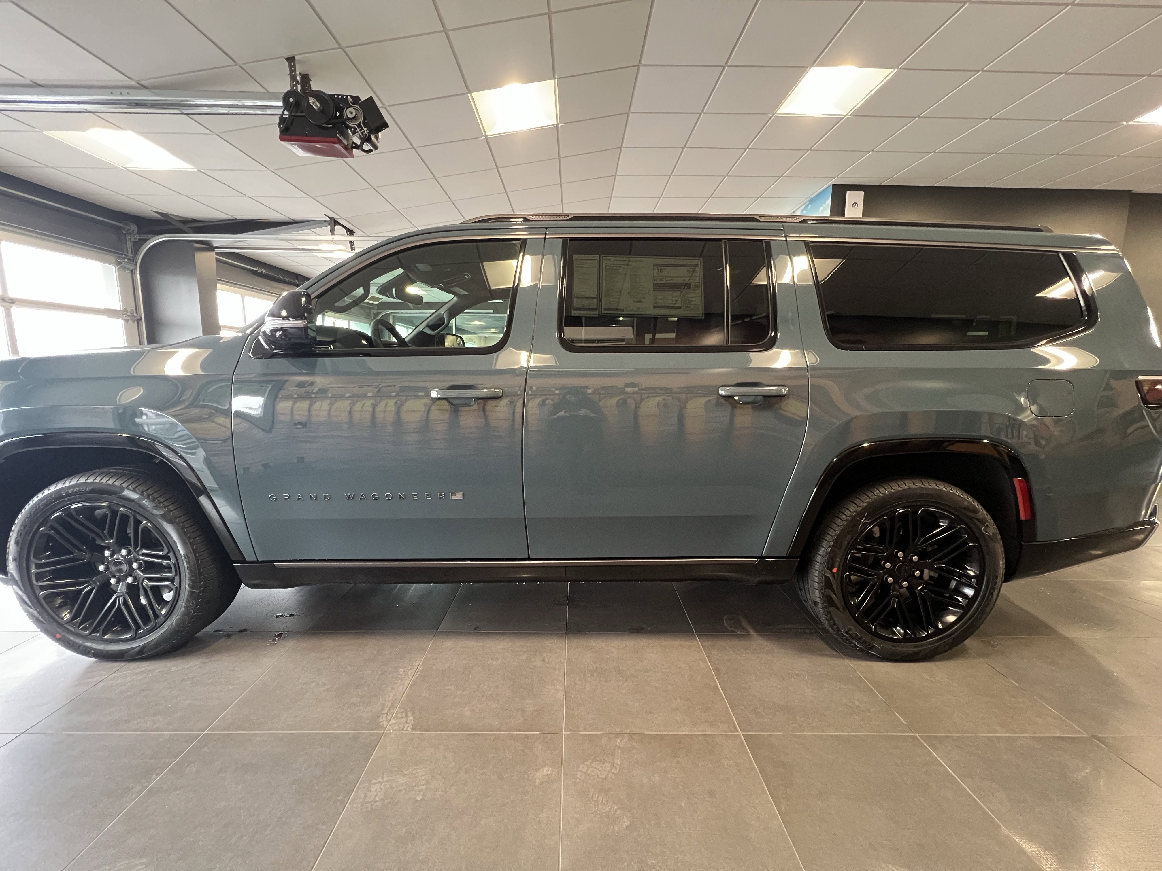 2026 Jeep Grand Wagoneer GRAND WAGONEER L LIMITED RESERVE 4X4