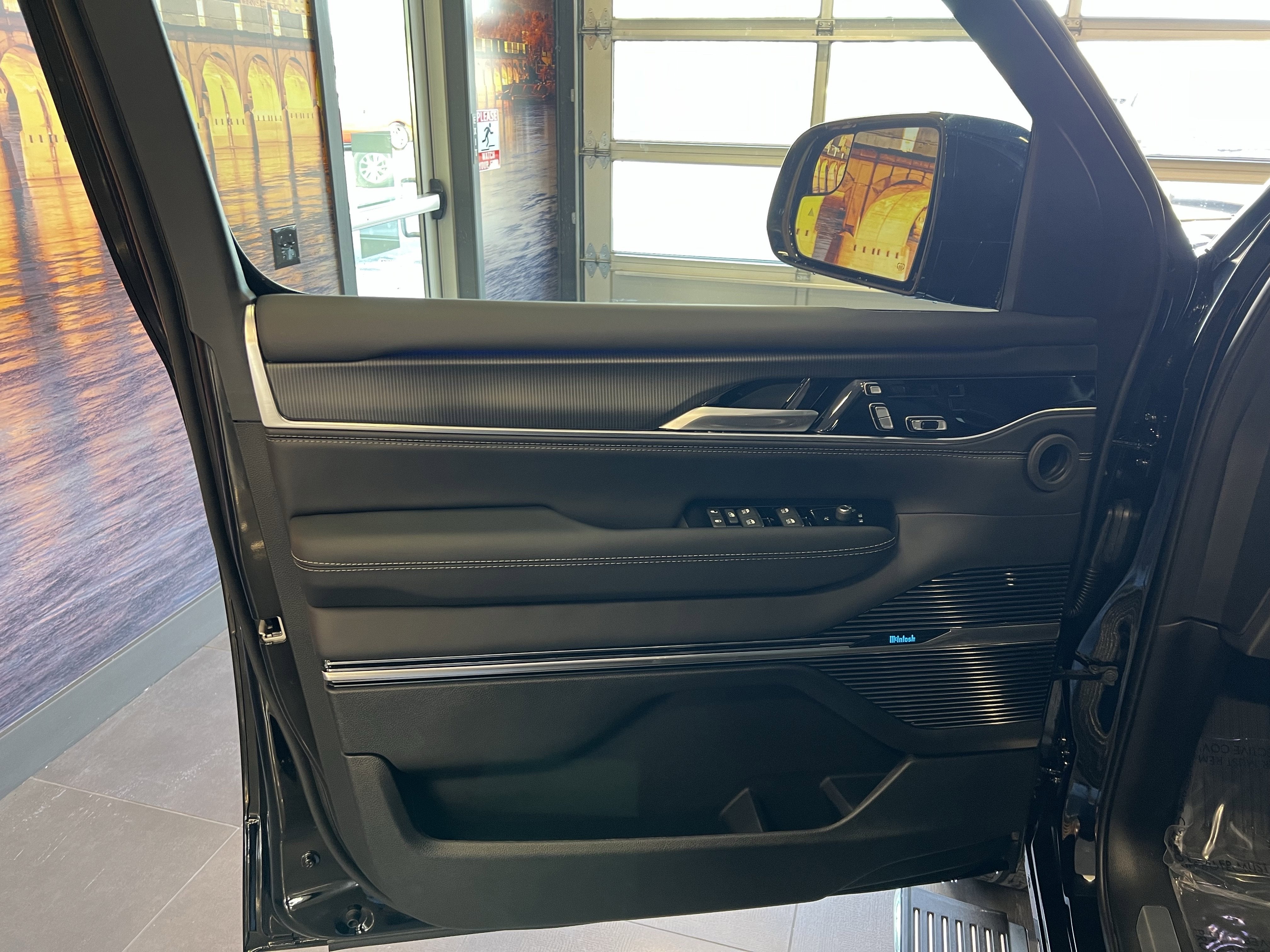 2026 Jeep Grand Wagoneer GRAND WAGONEER L SUMMIT OBSIDIAN 4X4