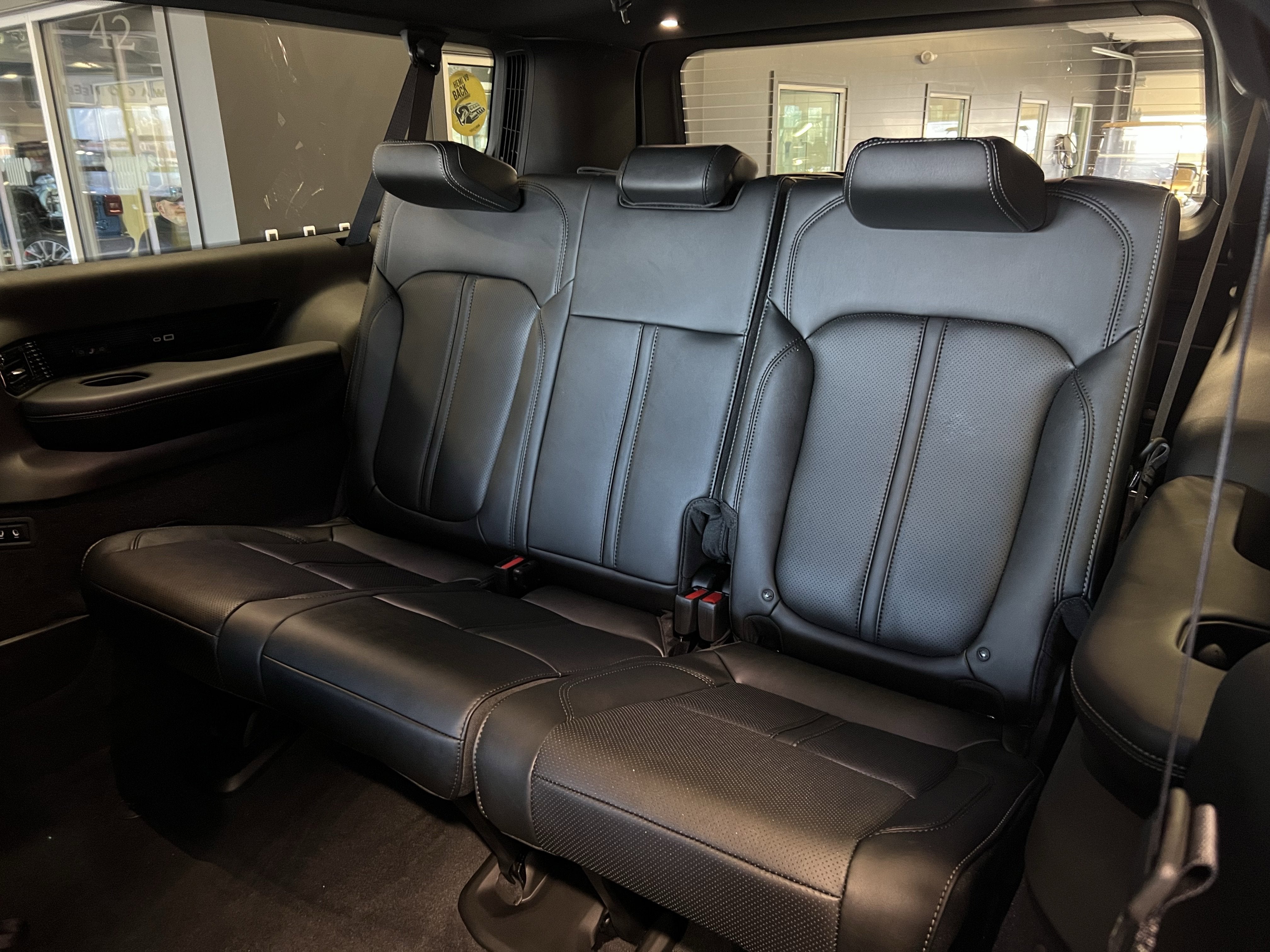 2026 Jeep Grand Wagoneer GRAND WAGONEER L SUMMIT OBSIDIAN 4X4