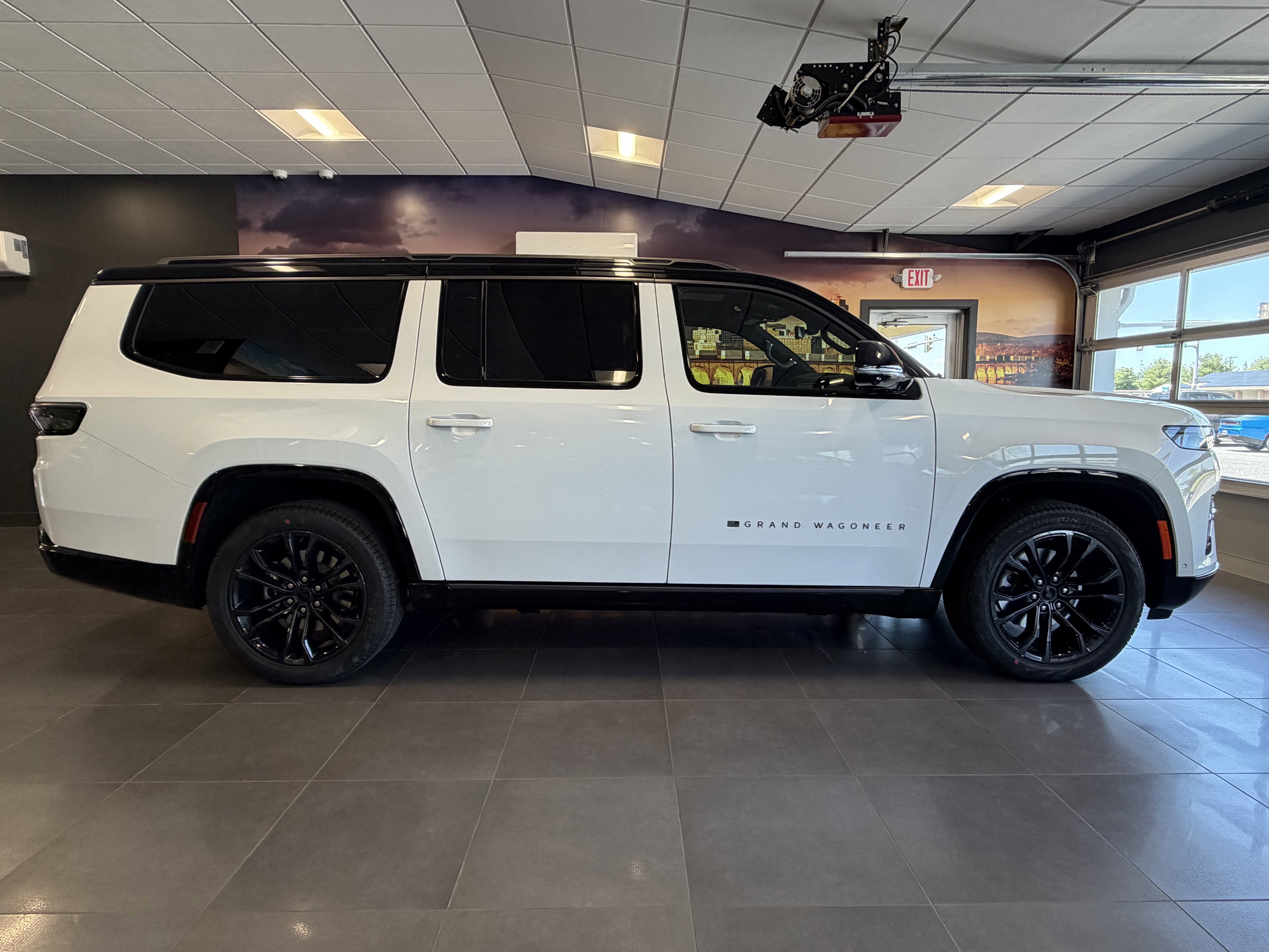 2026 Jeep Grand Wagoneer GRAND WAGONEER L SUMMIT RESERVE 4X4