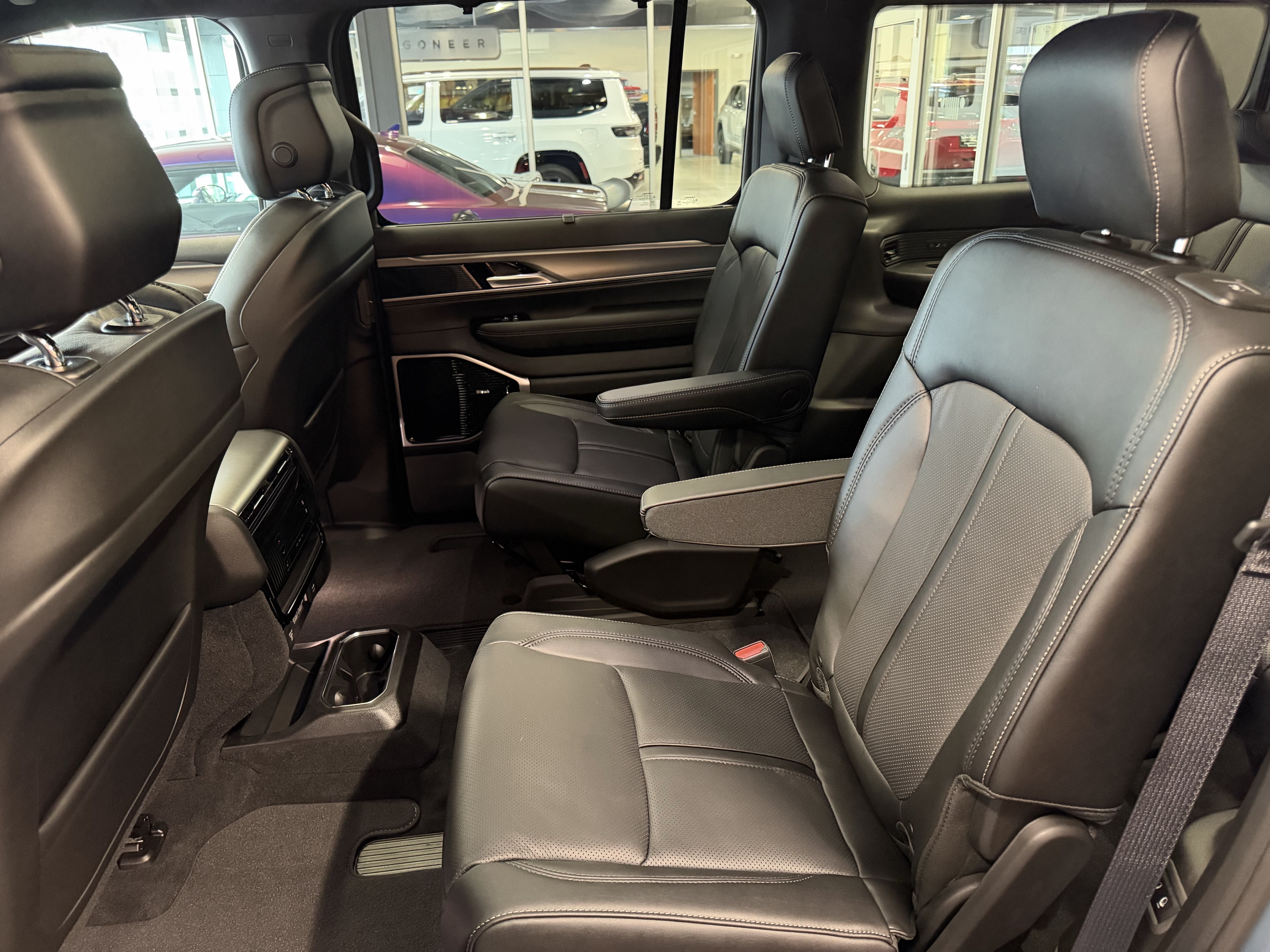 2026 Jeep Grand Wagoneer GRAND WAGONEER LIMITED RESERVE 4X4