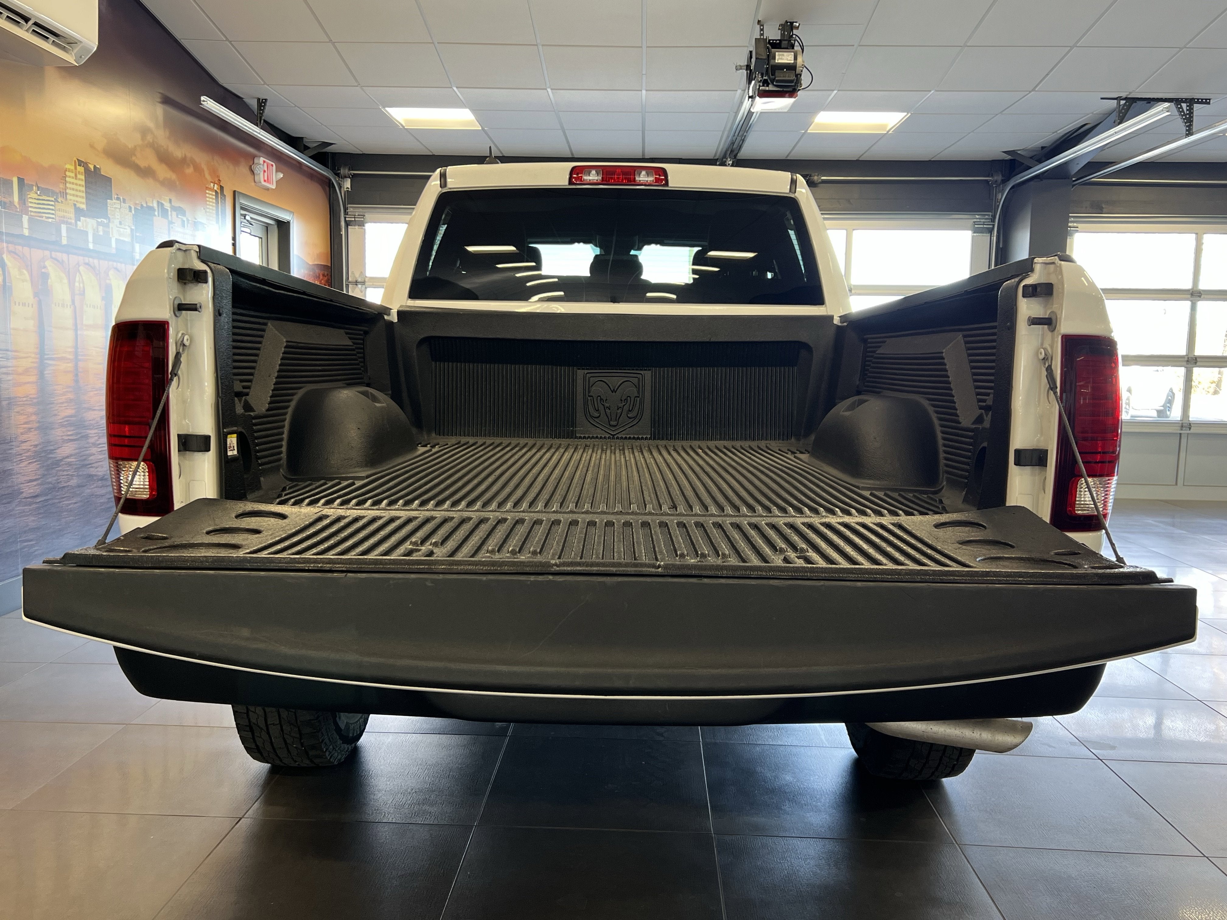 2021 RAM 1500 Classic Warlock Quad Cab 4x4 6'4' Box