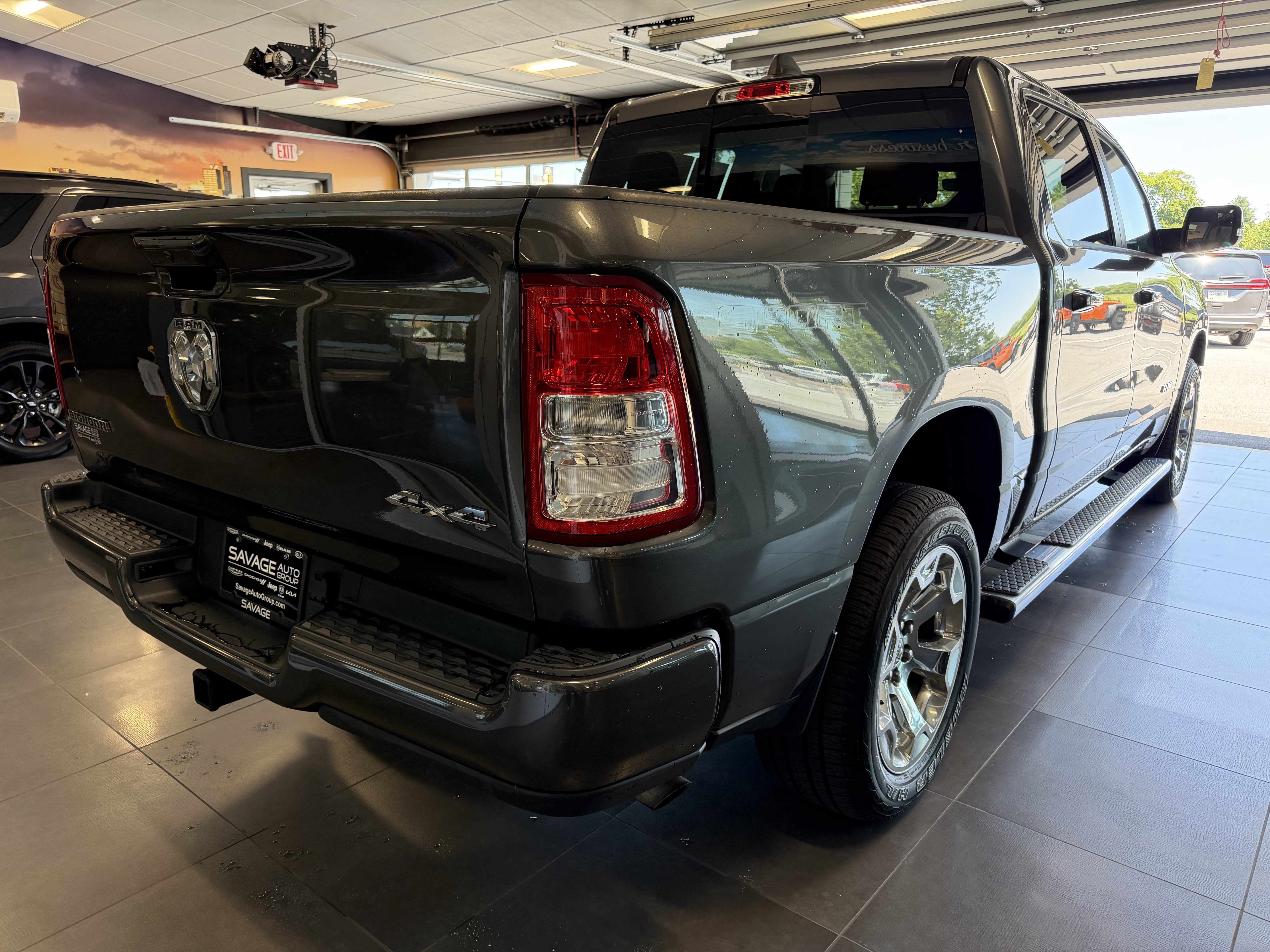 2022 RAM 1500 Big Horn Crew Cab 4x4 5'7' Box