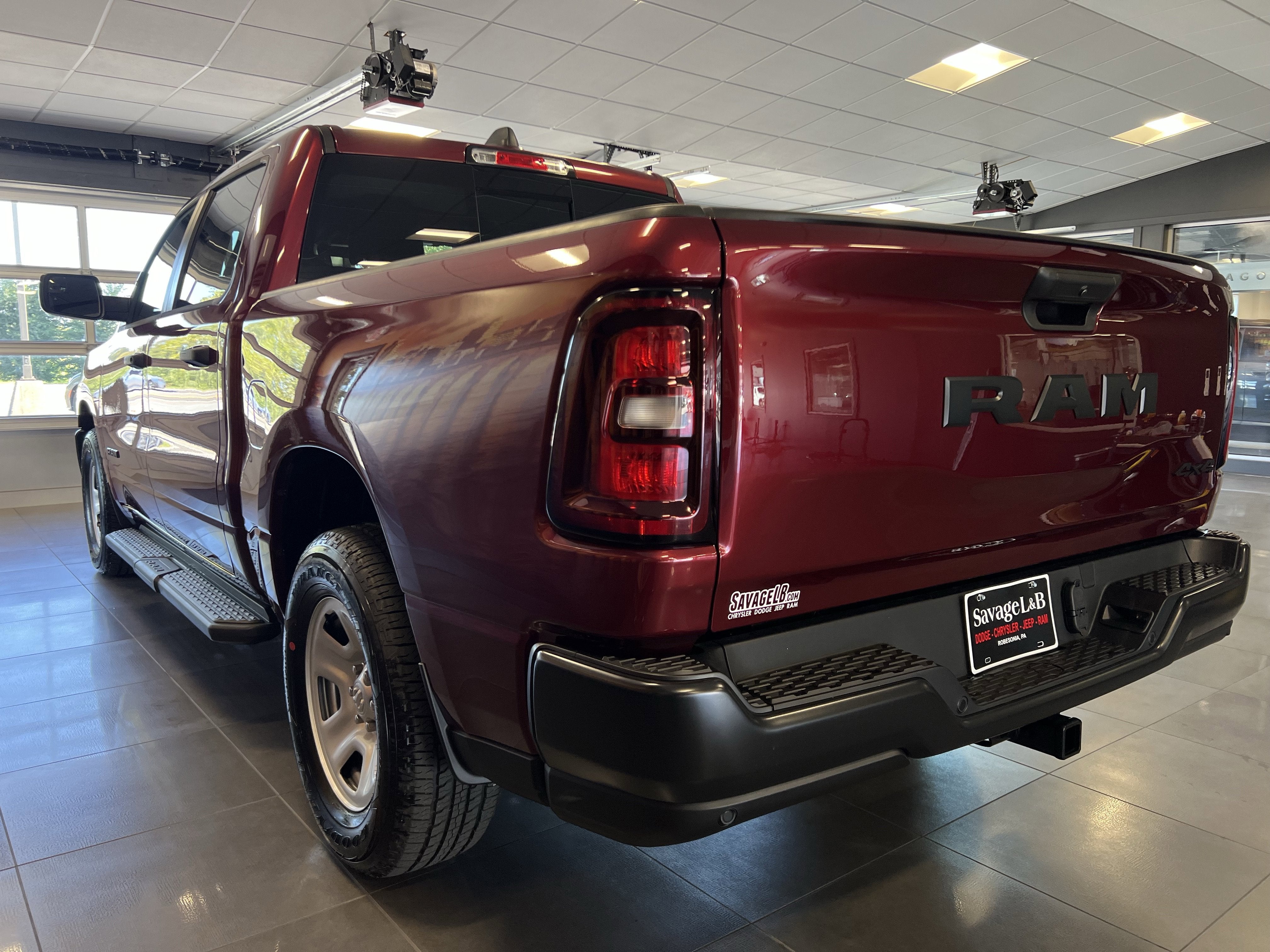 2025 RAM Ram 1500 RAM 1500 TRADESMAN CREW CAB 4X4 5'7' BOX