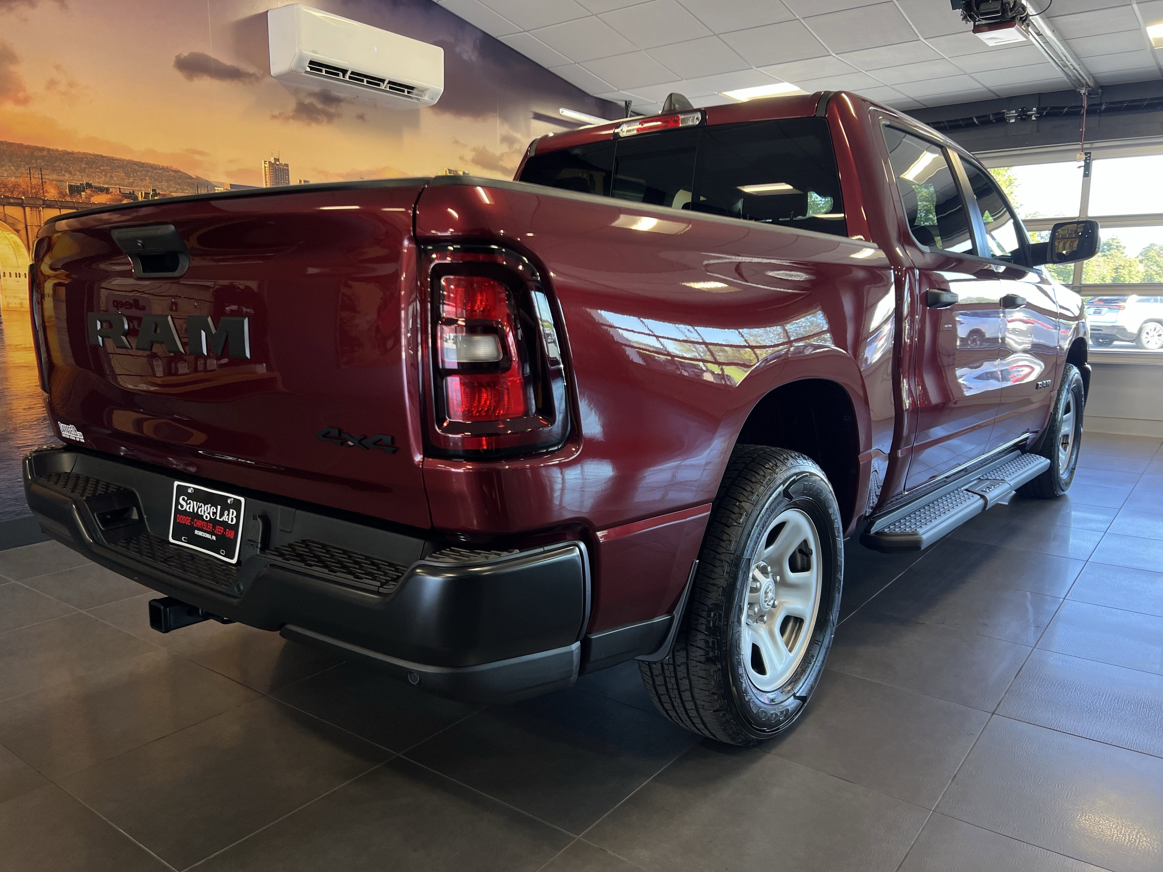 2025 RAM Ram 1500 RAM 1500 TRADESMAN CREW CAB 4X4 5'7' BOX