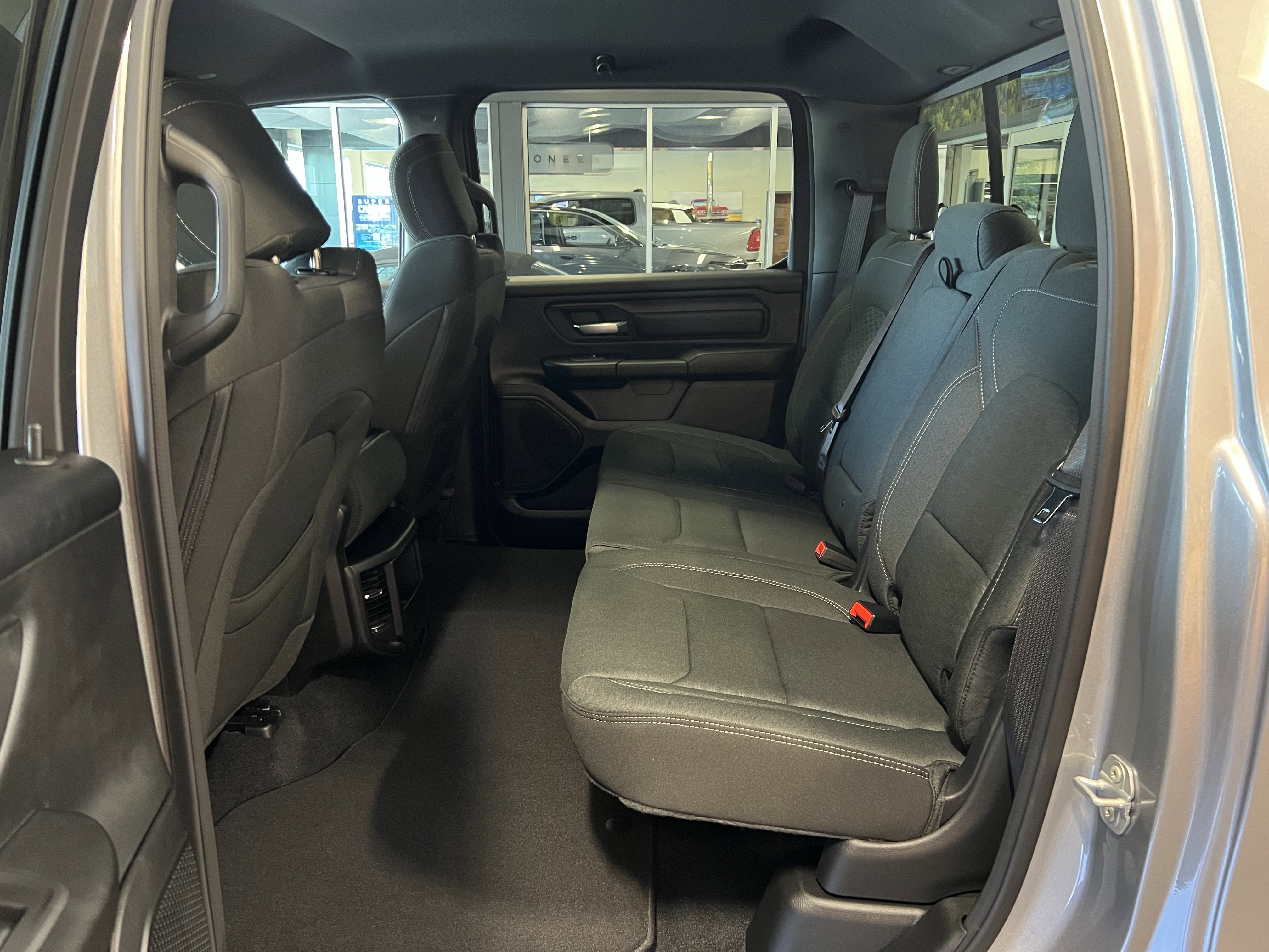 2025 RAM Ram 1500 RAM 1500 TRADESMAN CREW CAB 4X4 5'7' BOX