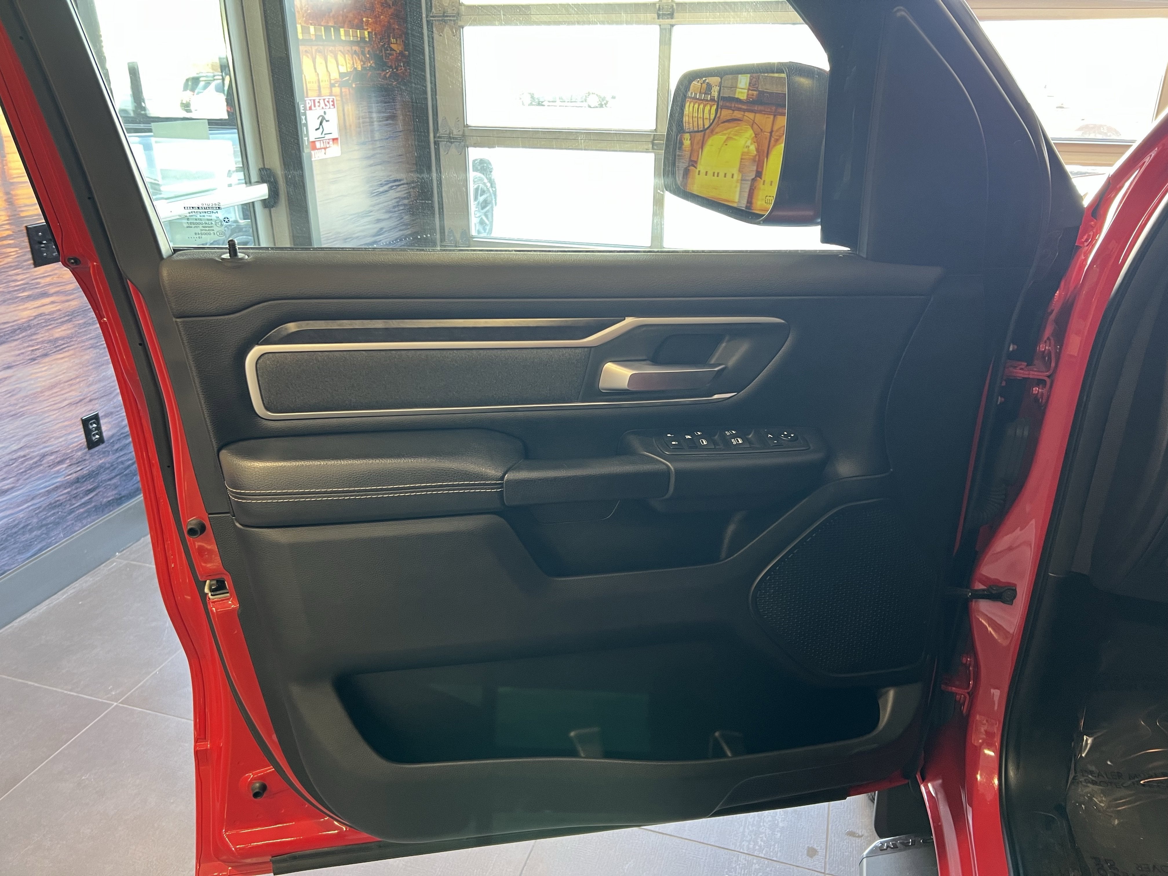 2020 RAM 1500 Big Horn Crew Cab 4x4 5'7' Box