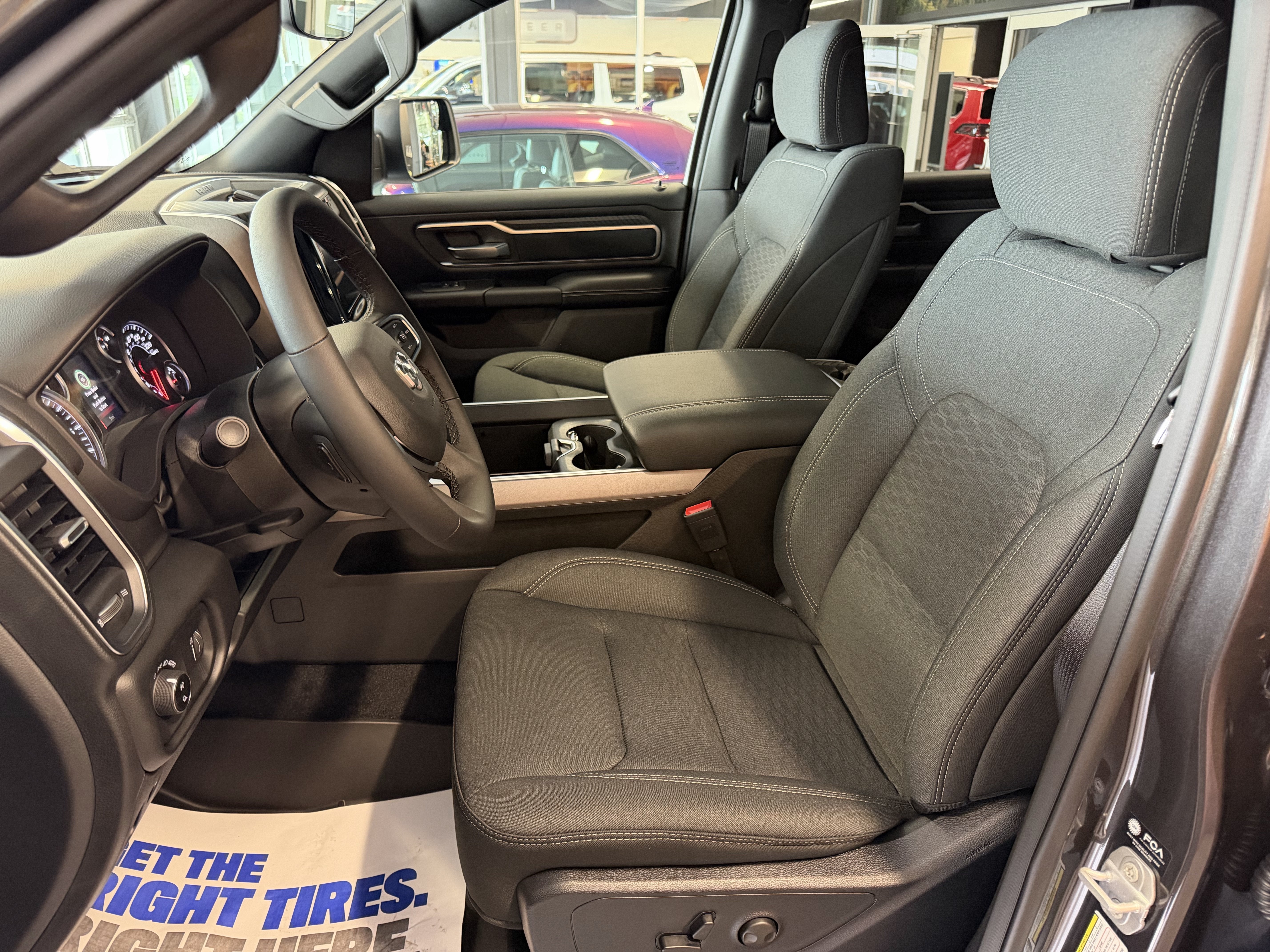 2027 RAM Ram 1500 RAM 1500 BIG HORN CREW CAB 4X4 5'7' BOX