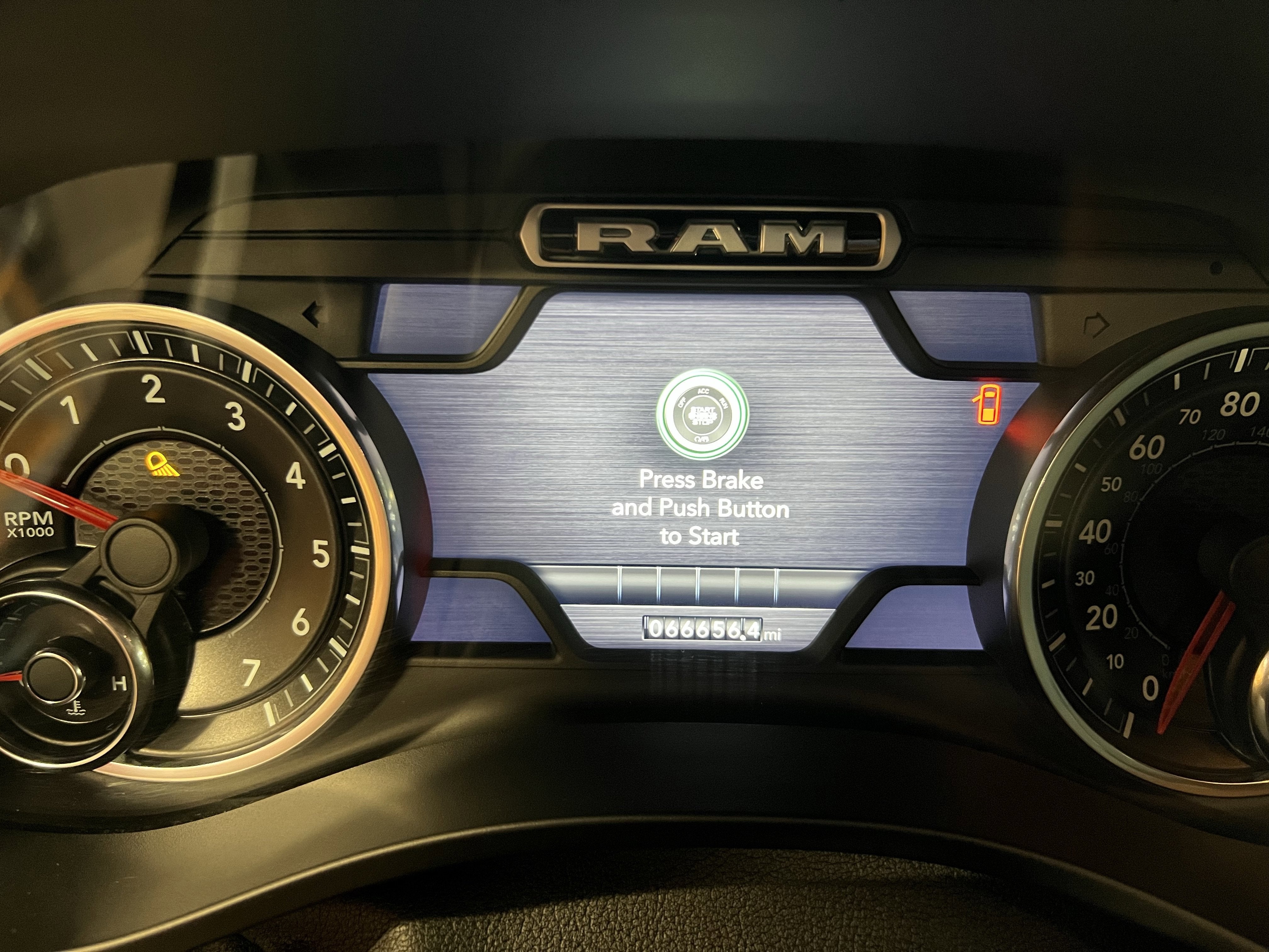 2019 RAM 1500 Big Horn/Lone Star Crew Cab 4x4 5'7' Box