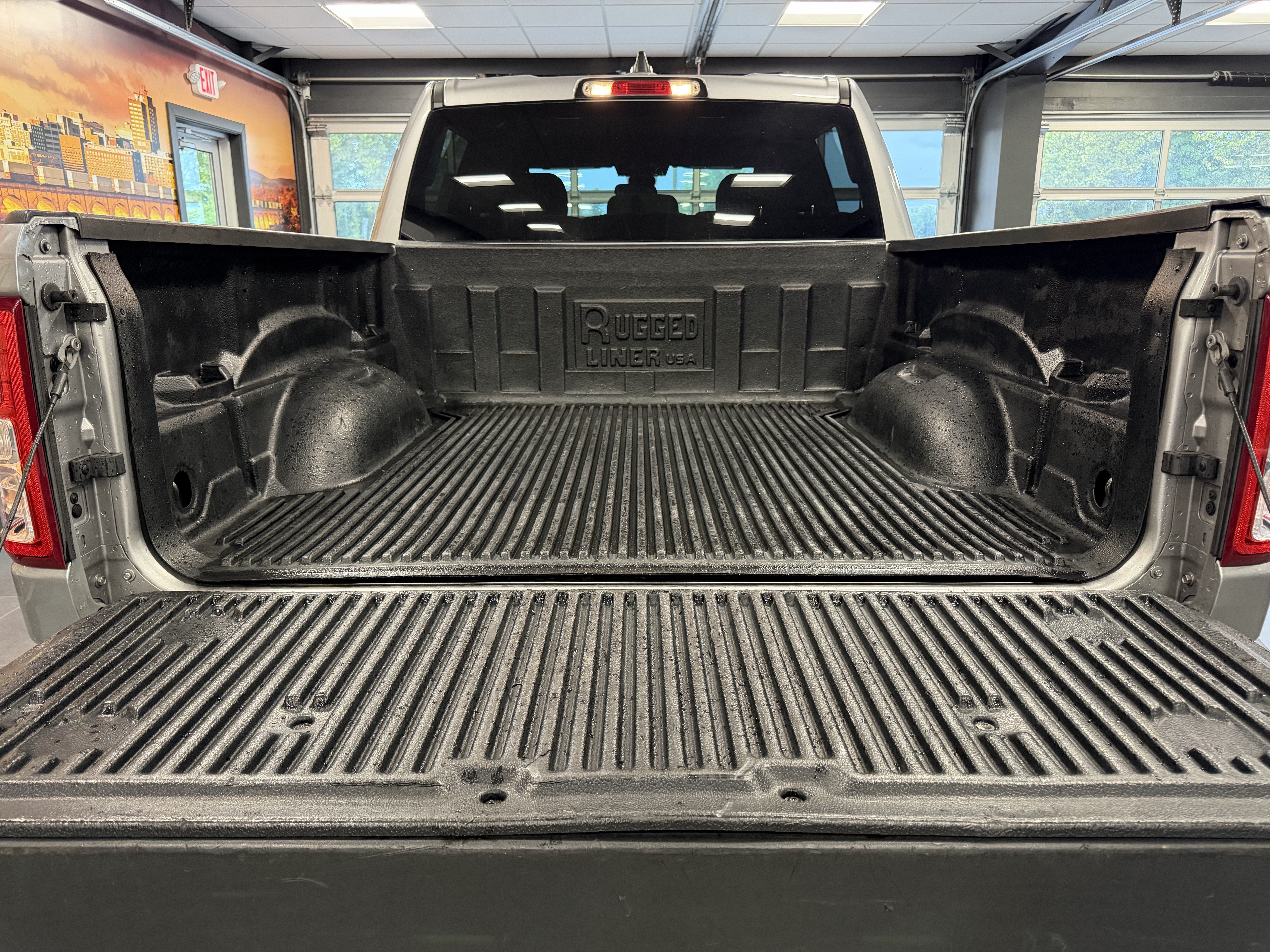 2021 RAM 1500 Big Horn Crew Cab 4x4 5'7' Box