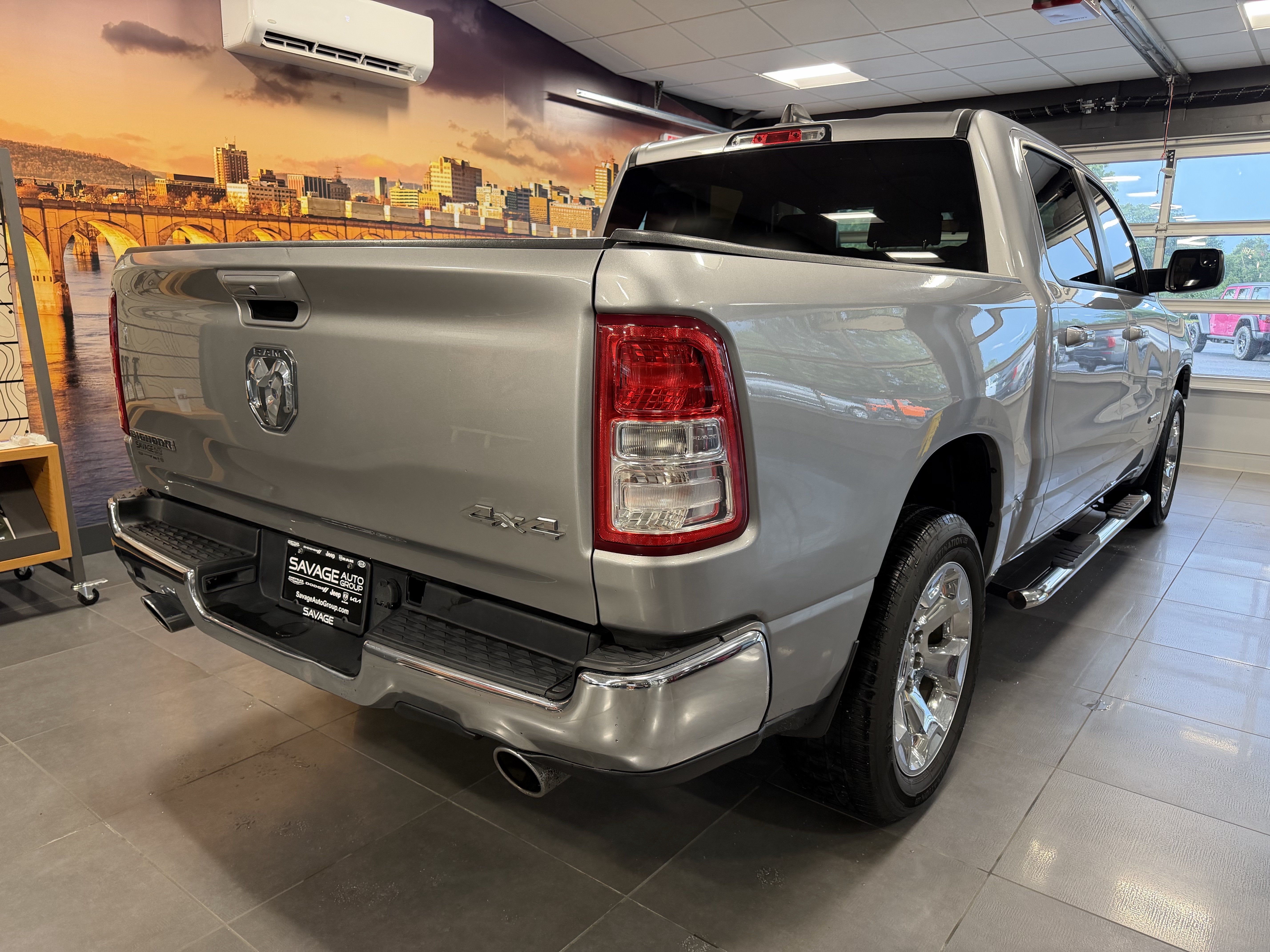 2021 RAM 1500 Big Horn Crew Cab 4x4 5'7' Box