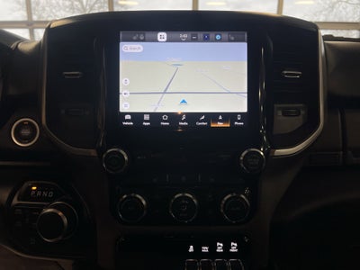 2022 RAM 1500 Big Horn Crew Cab 4x4 5'7' Box