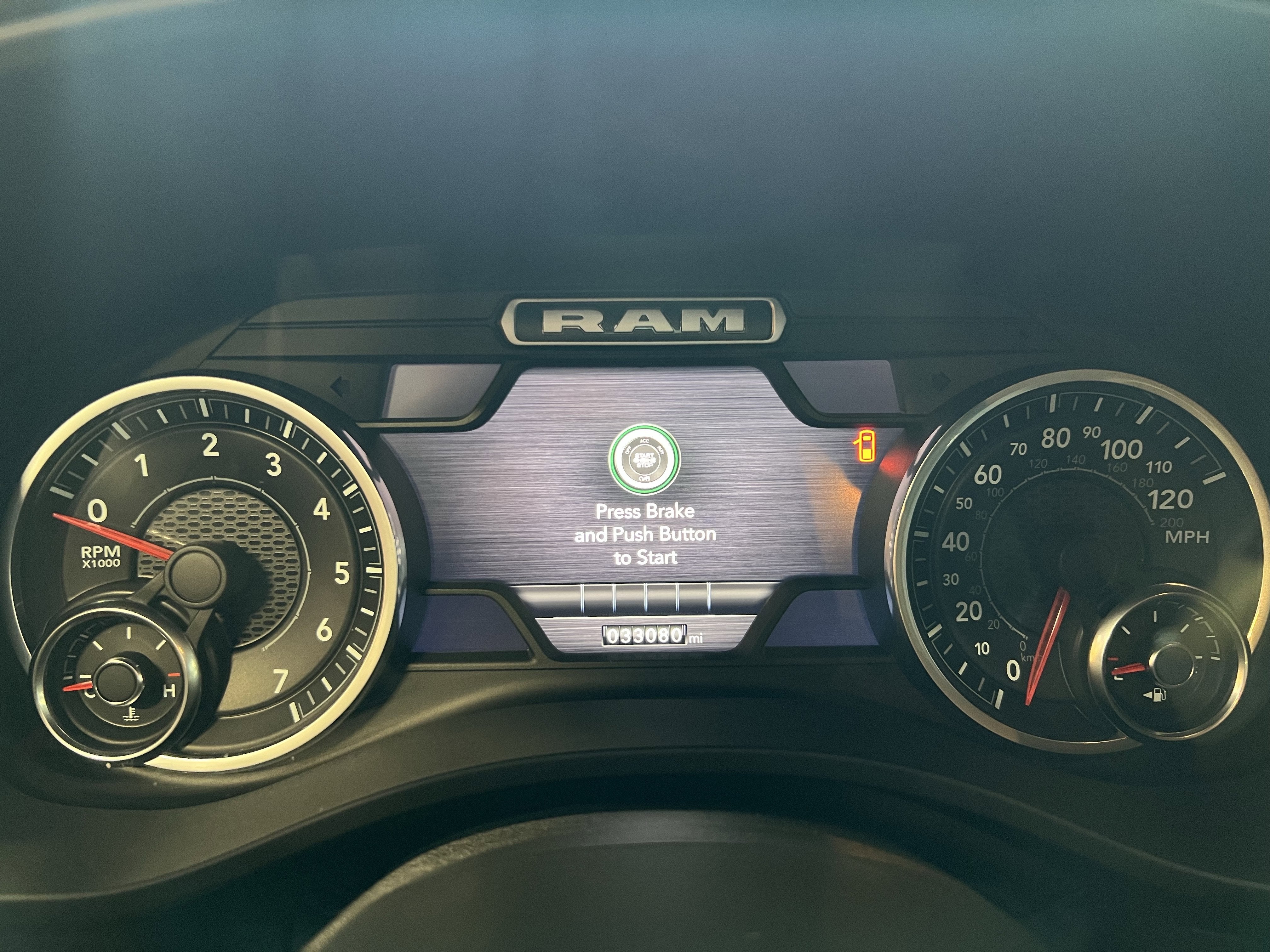 2022 RAM 1500 Big Horn Crew Cab 4x4 5'7' Box