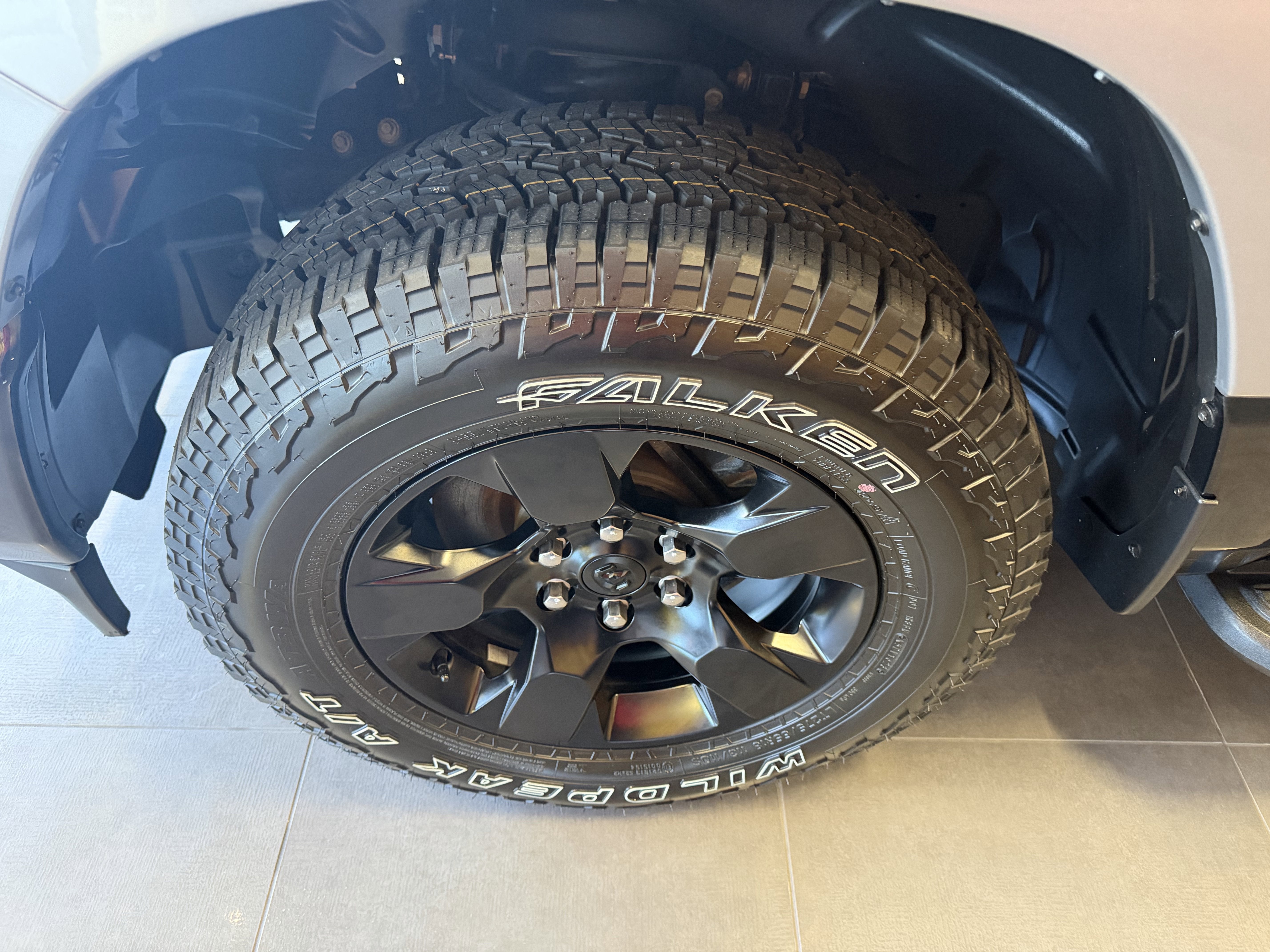 2022 RAM 1500 Big Horn Crew Cab 4x4 5'7' Box