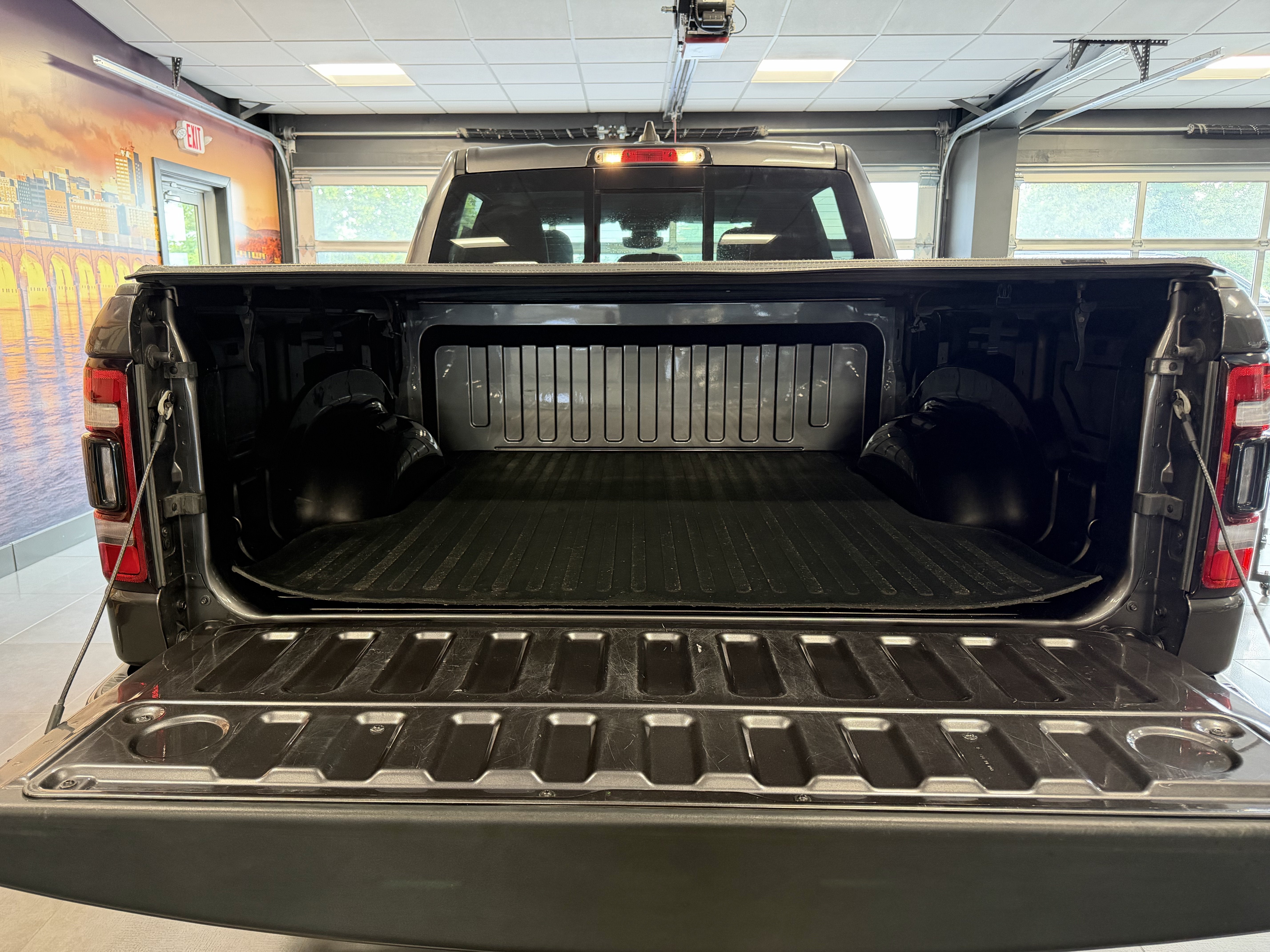 2023 RAM 1500 Big Horn Crew Cab 4x4 5'7' Box