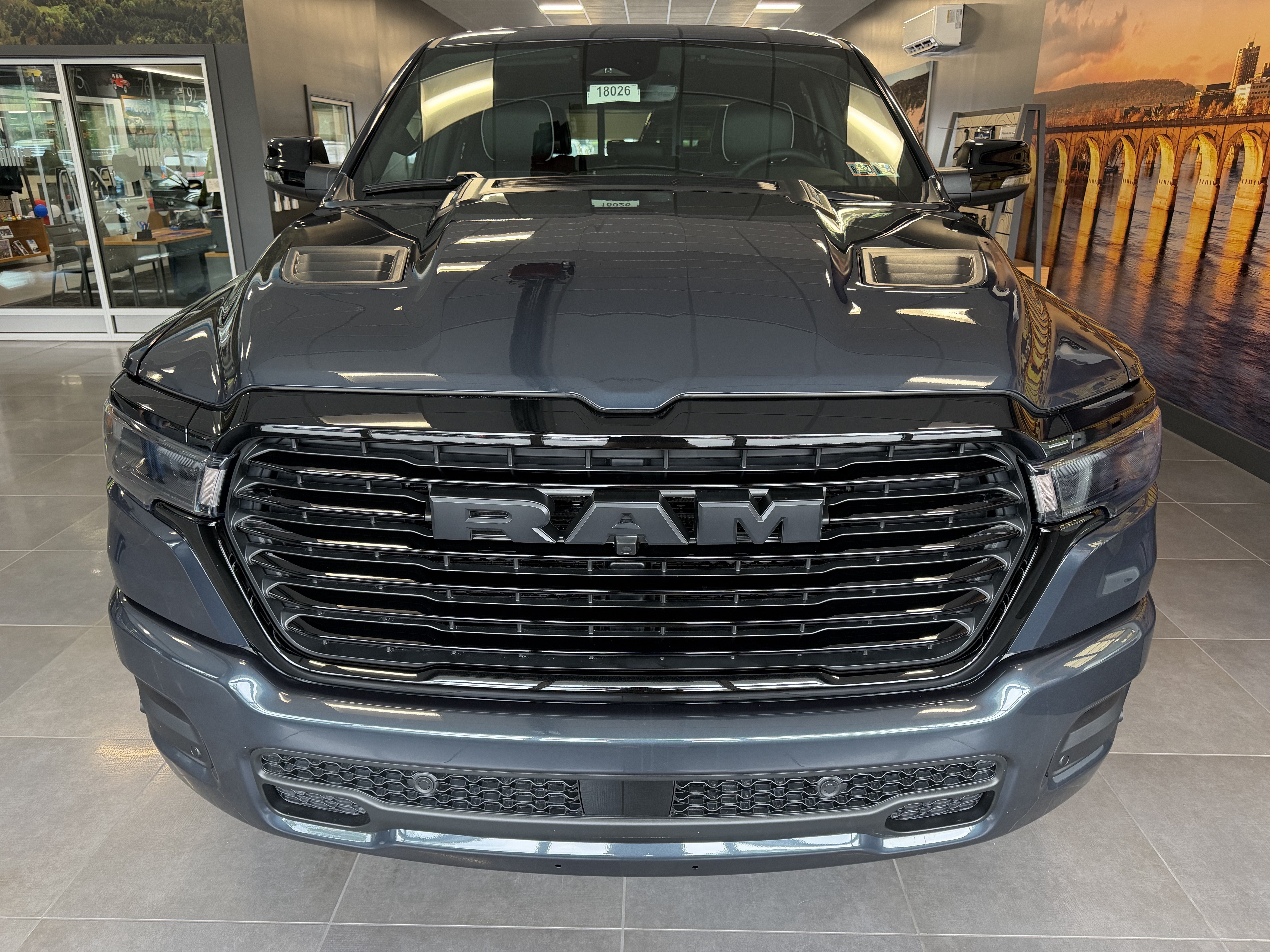 2026 RAM Ram 1500 RAM 1500 LARAMIE CREW CAB 4X4 5'7' BOX