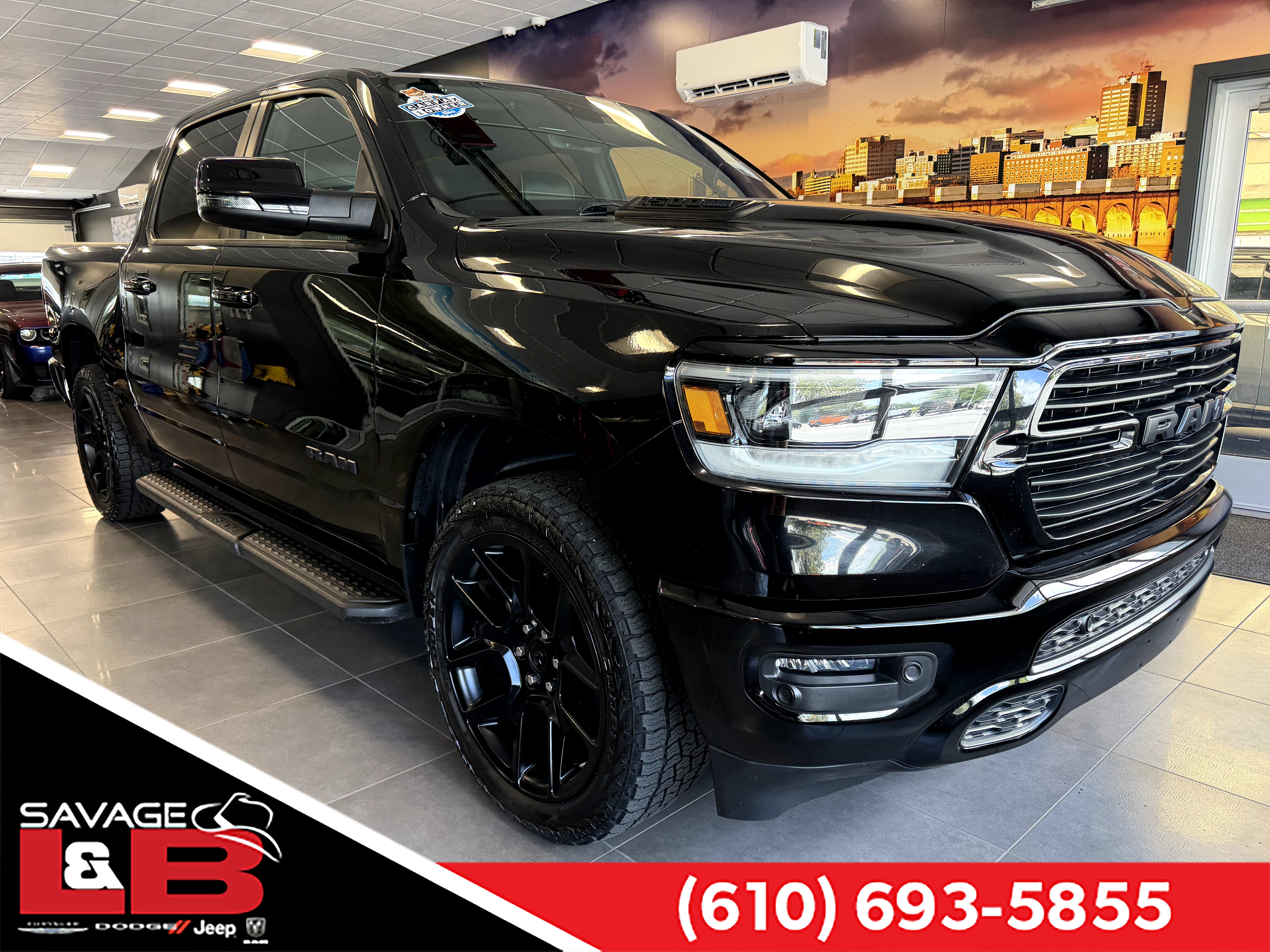 2024 RAM 1500 Laramie Crew Cab 4x4 5'7' Box