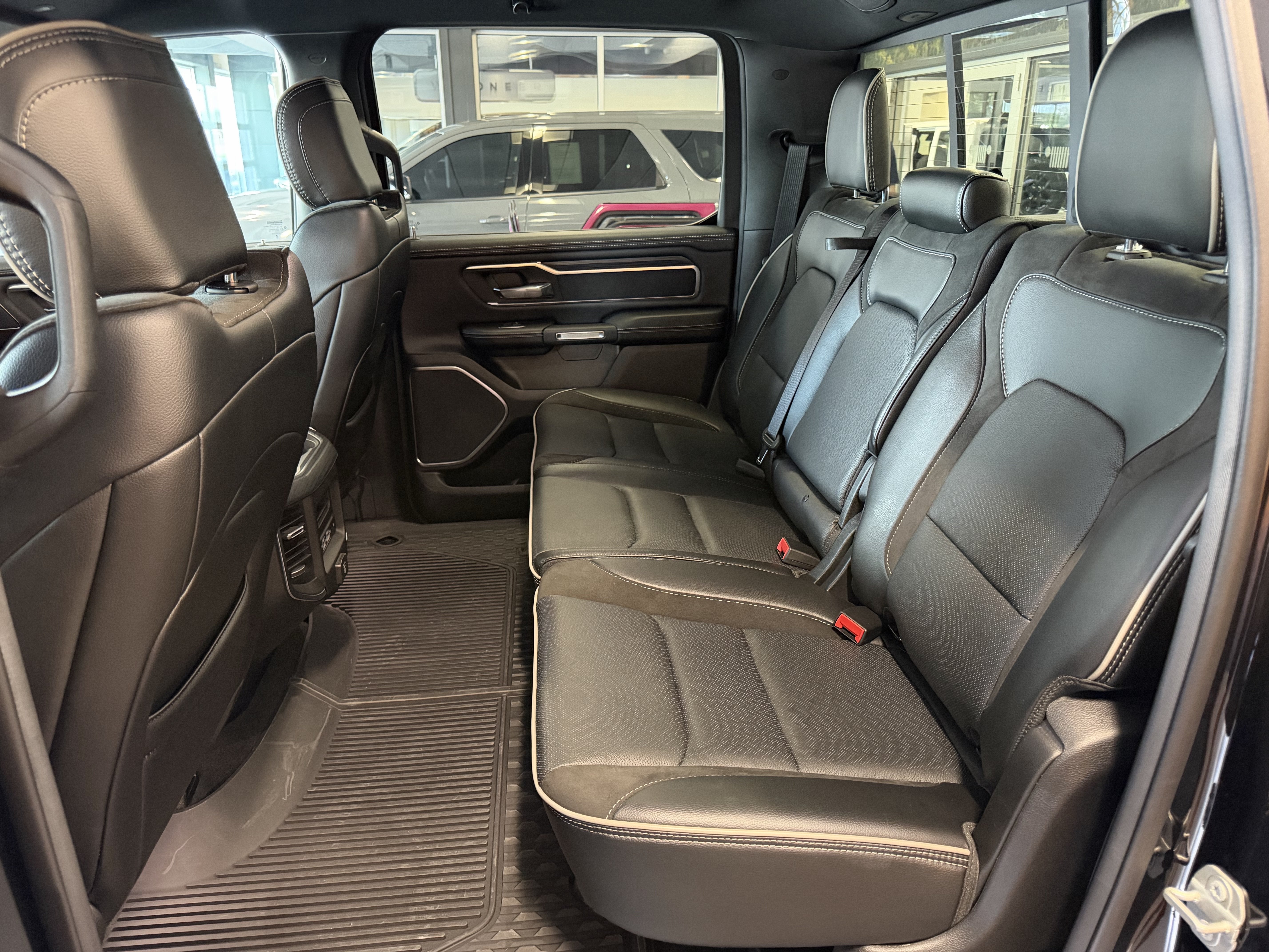 2024 RAM 1500 Laramie Crew Cab 4x4 5'7' Box